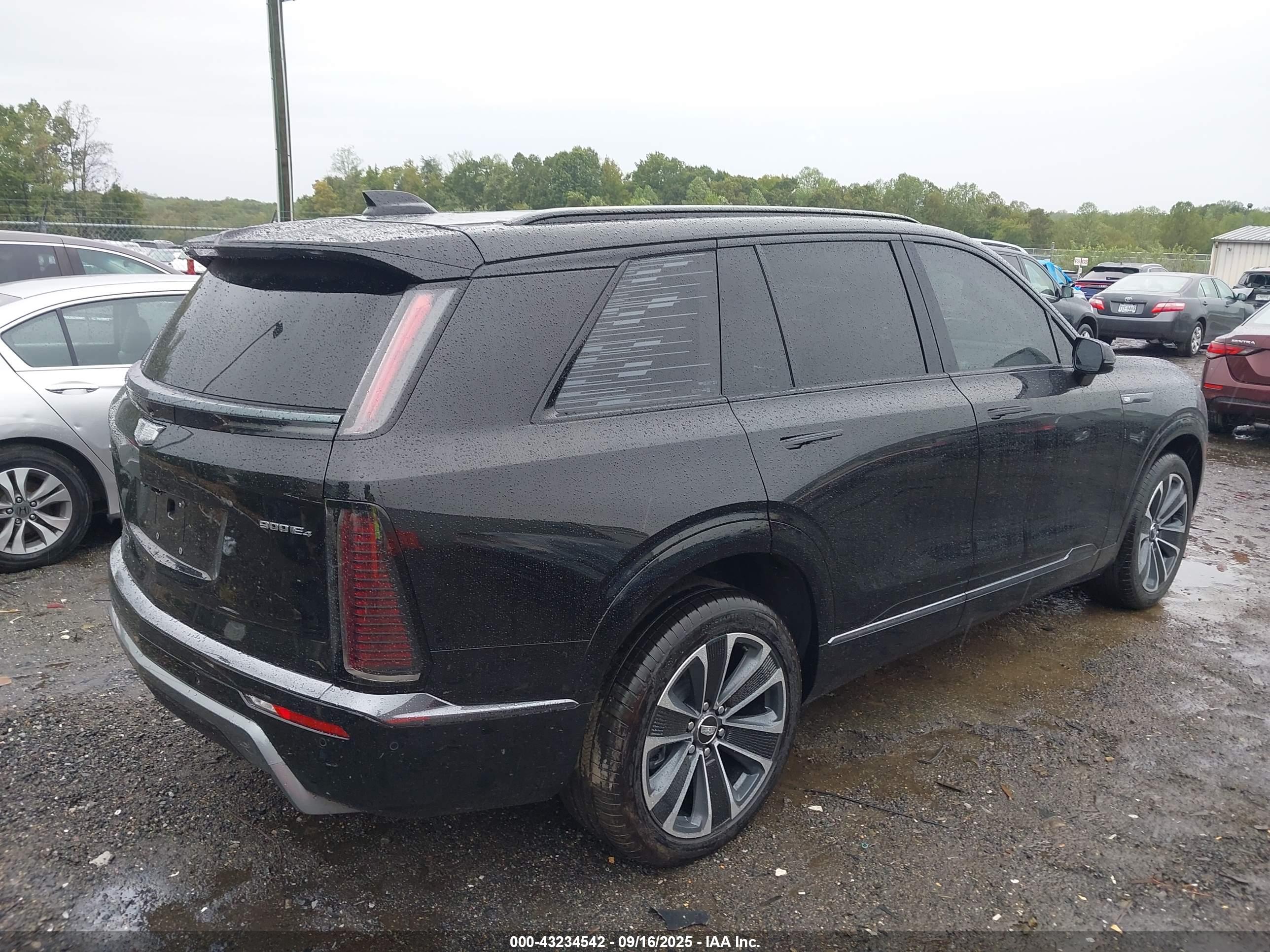 CADILLAC VISTIQ image 4