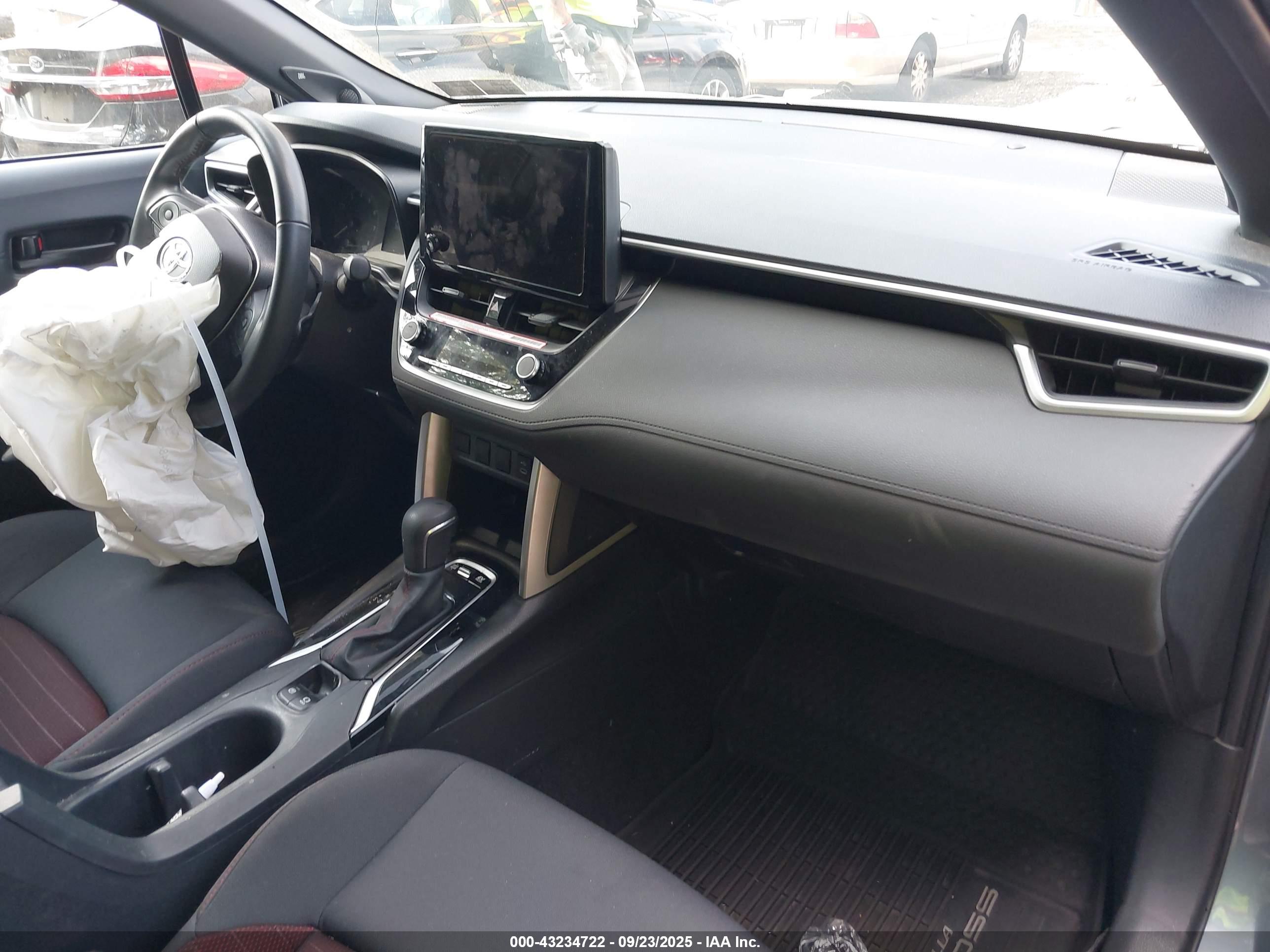 TOYOTA COROLLA image 5