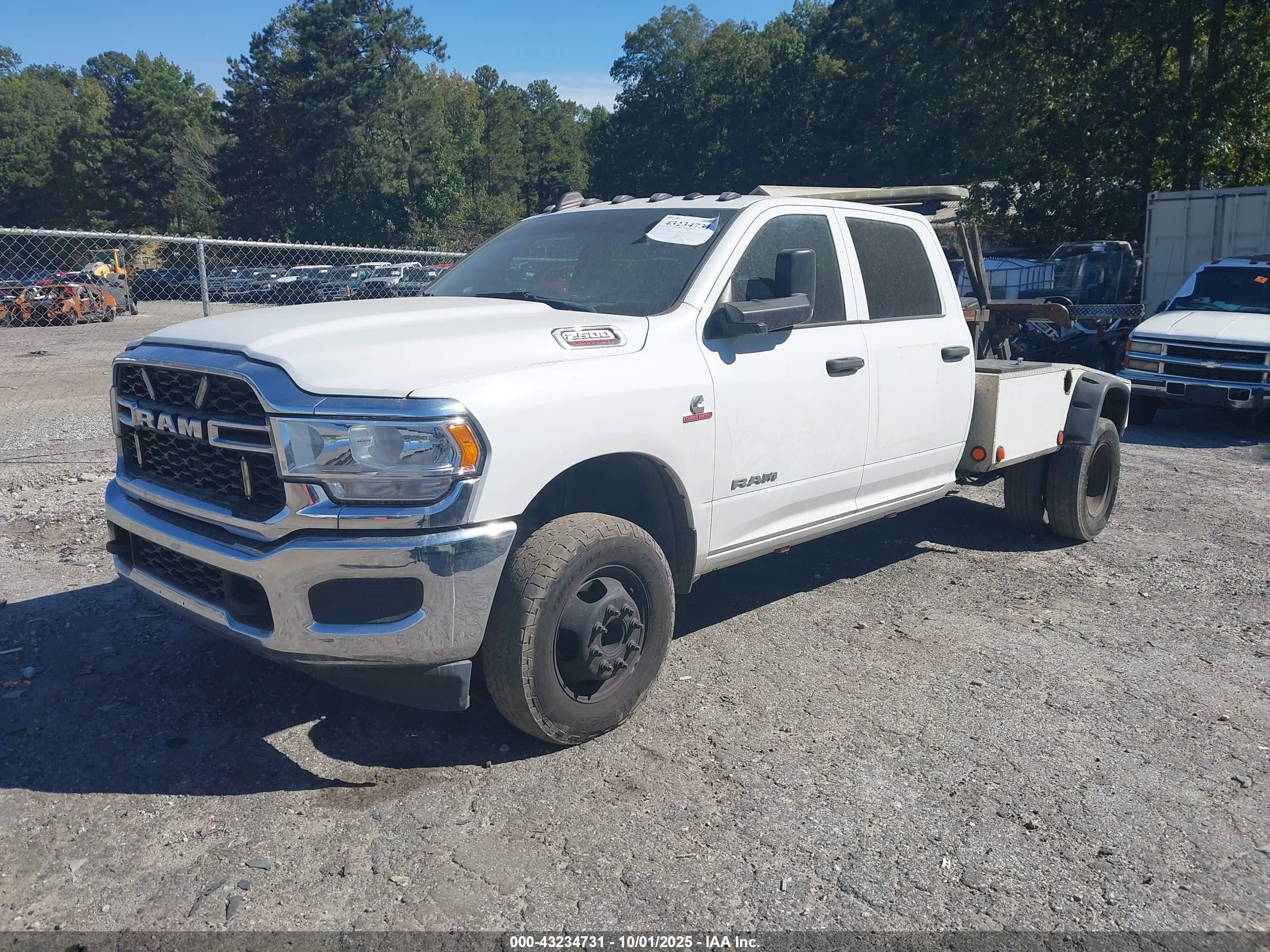 RAM 3500 image 2