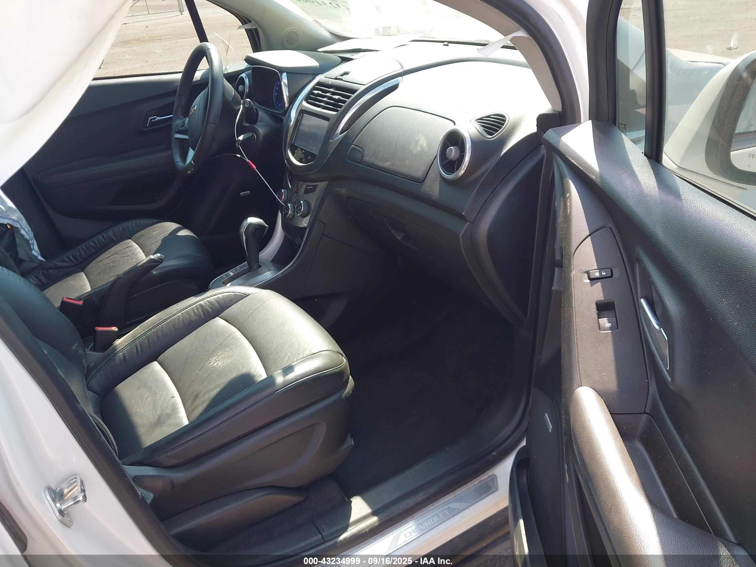 CHEVROLET TRAX image 5