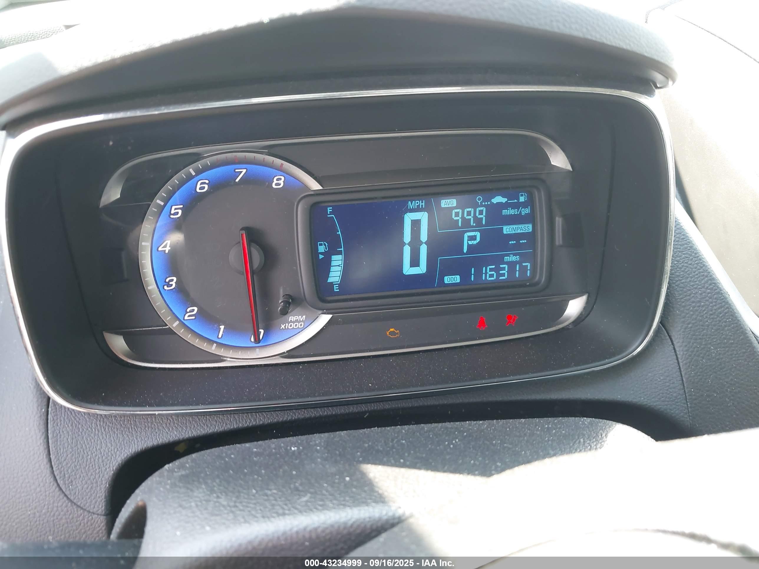 CHEVROLET TRAX image 7