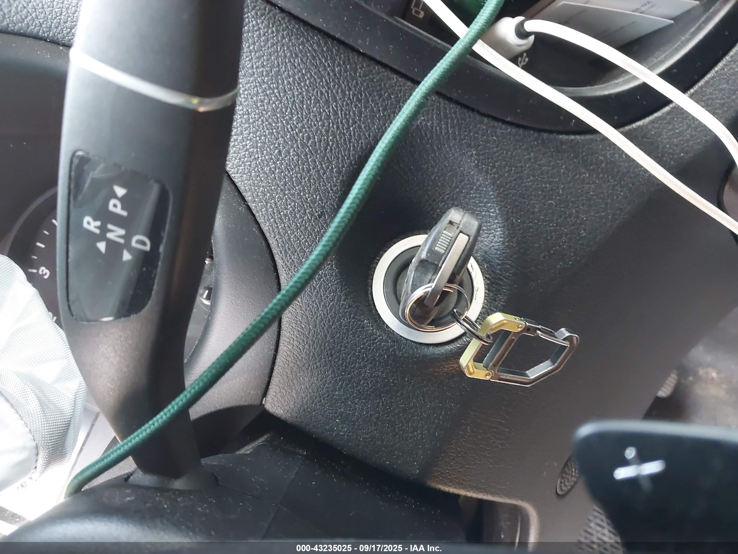 MERCEDES-BENZ METRIS image 11
