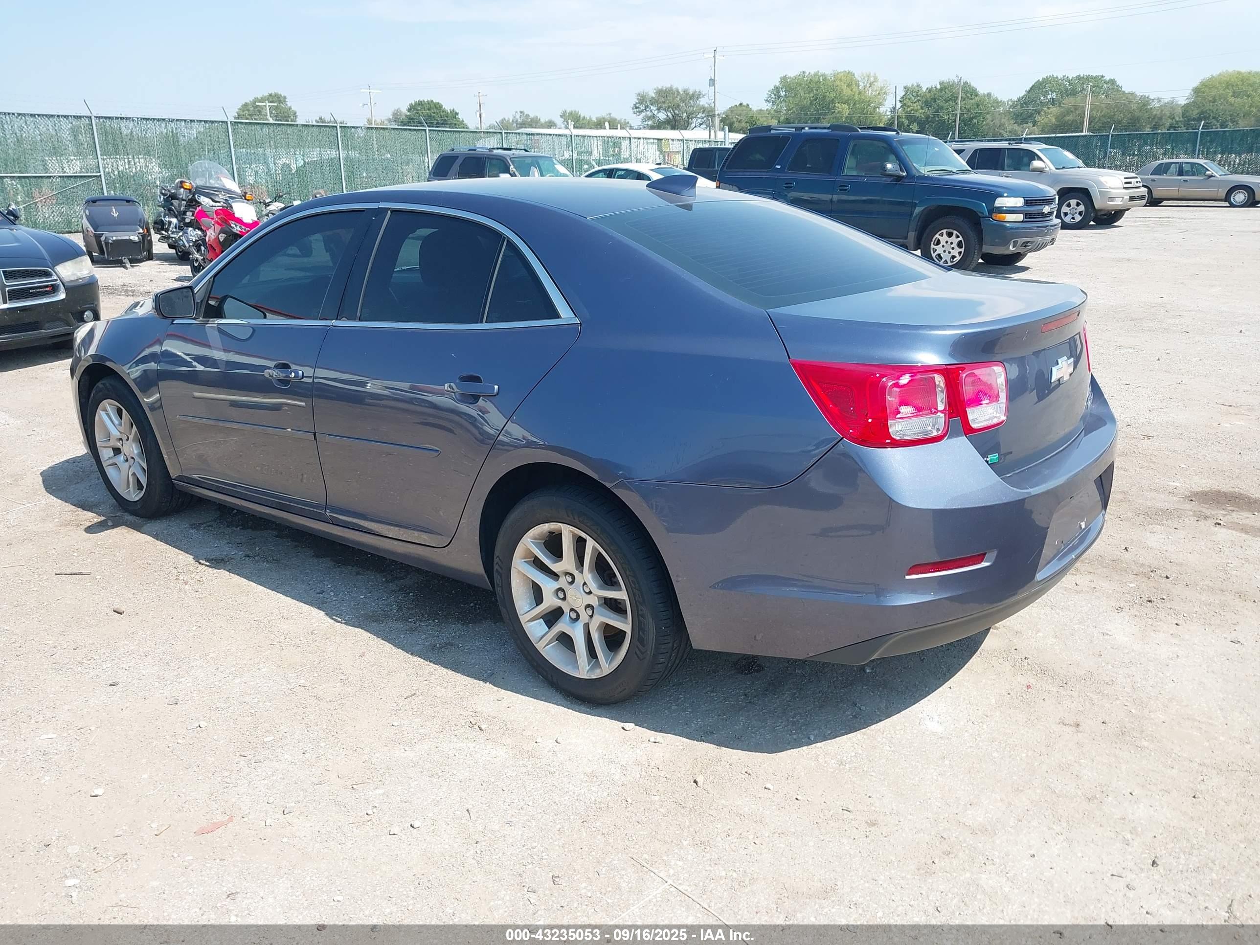 CHEVROLET MALIBU image 3