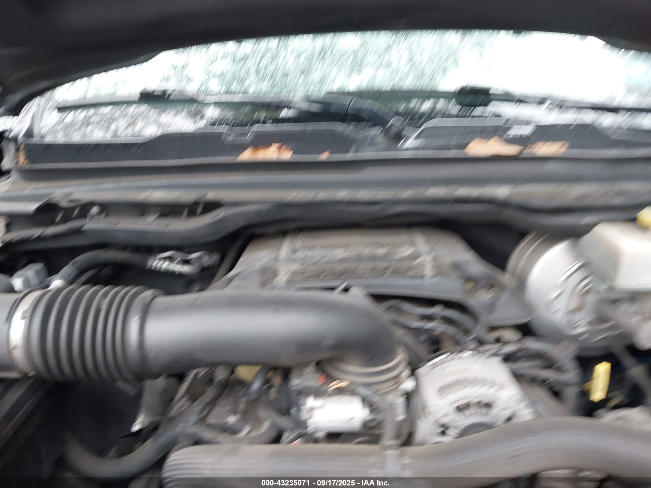 RAM 1500 image 10
