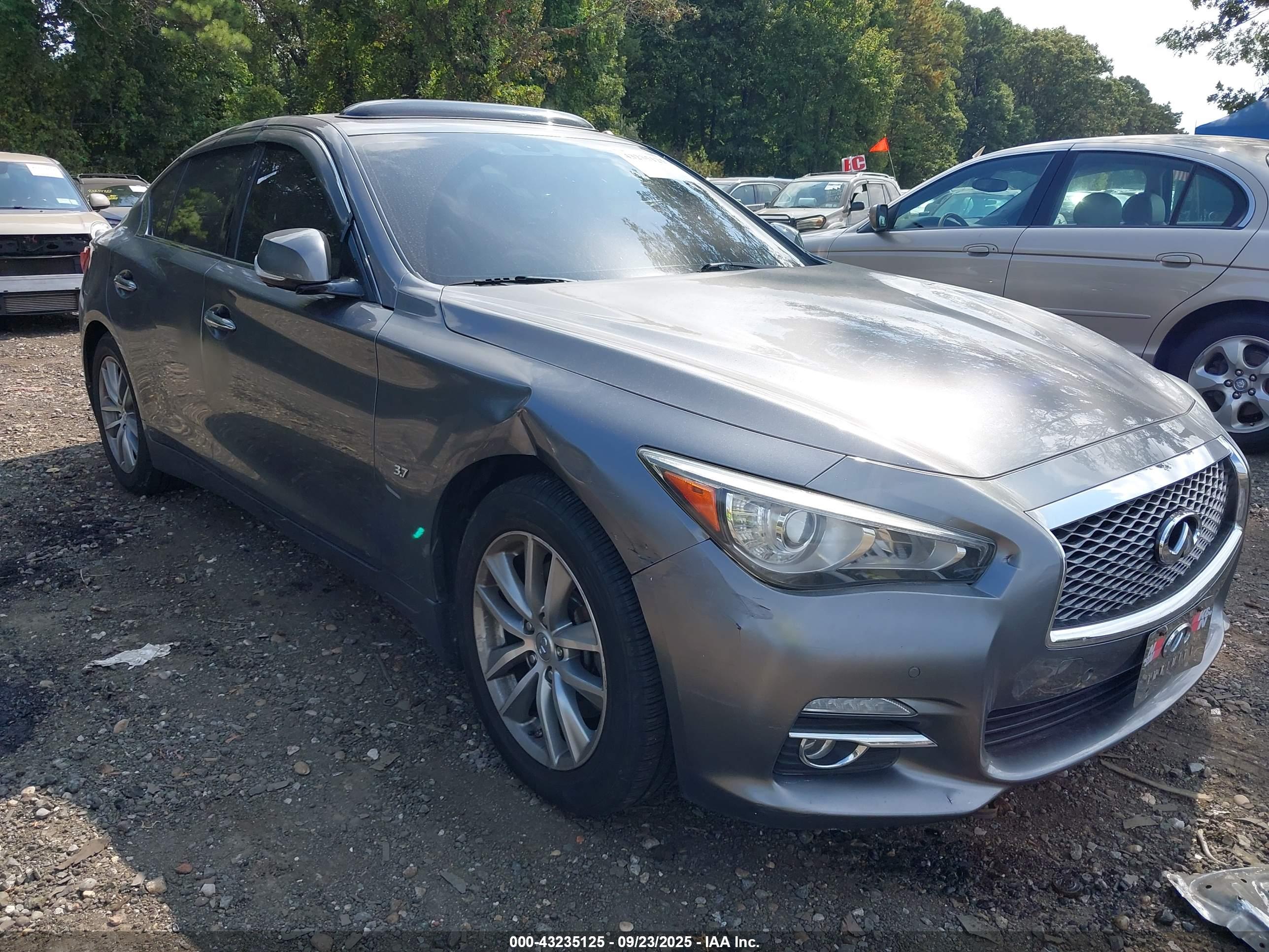 INFINITI Q50 image 6