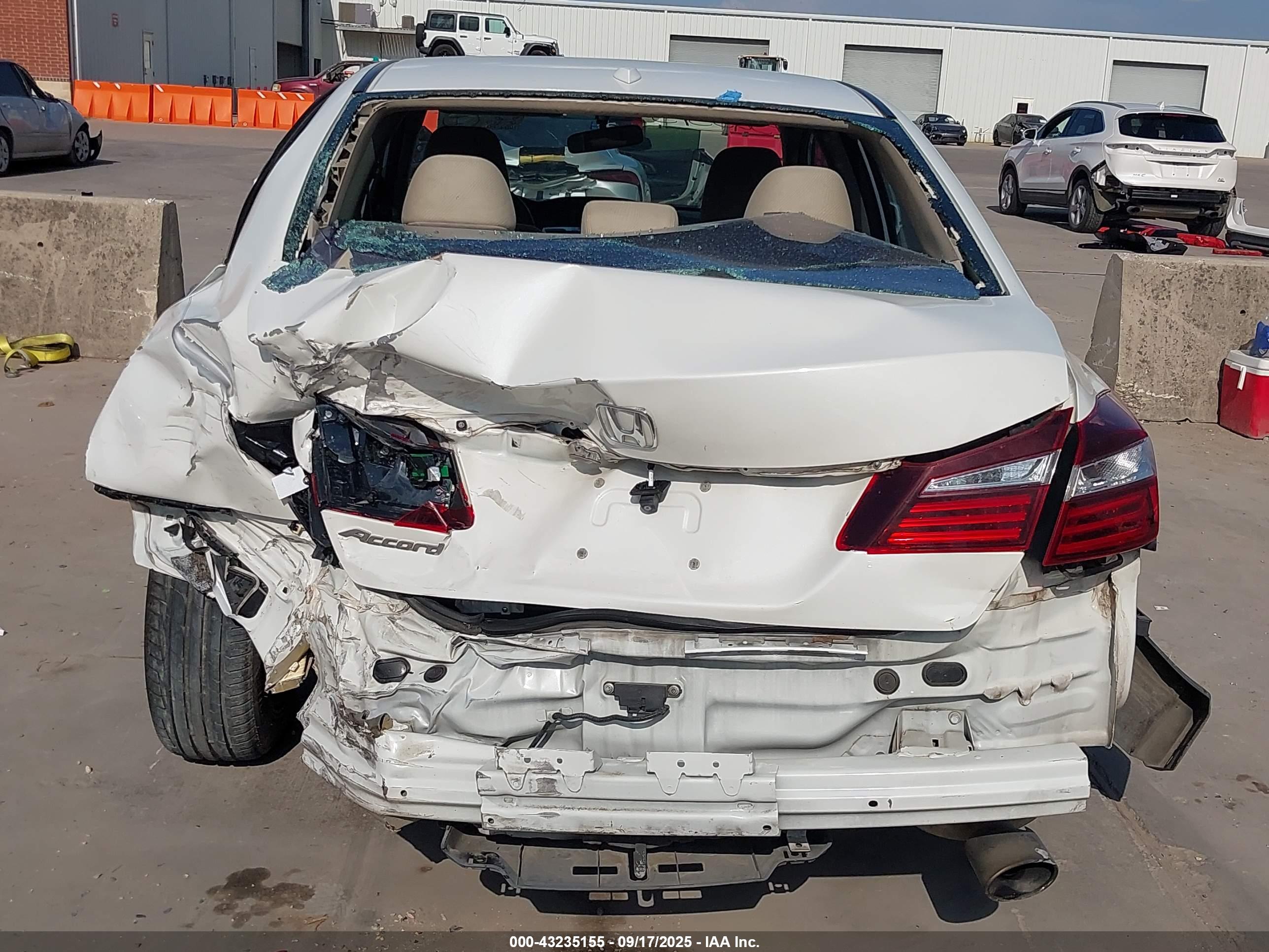 HONDA ACCORD image 6