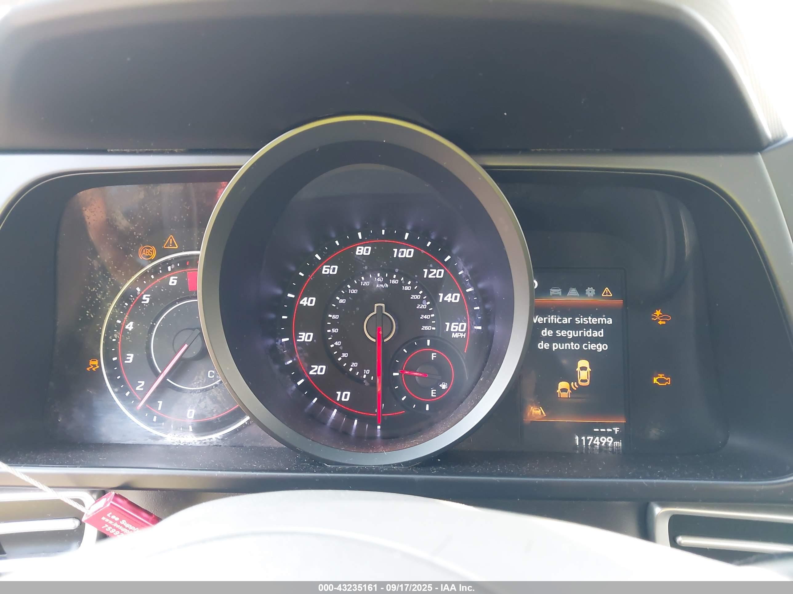 HYUNDAI ELANTRA image 7