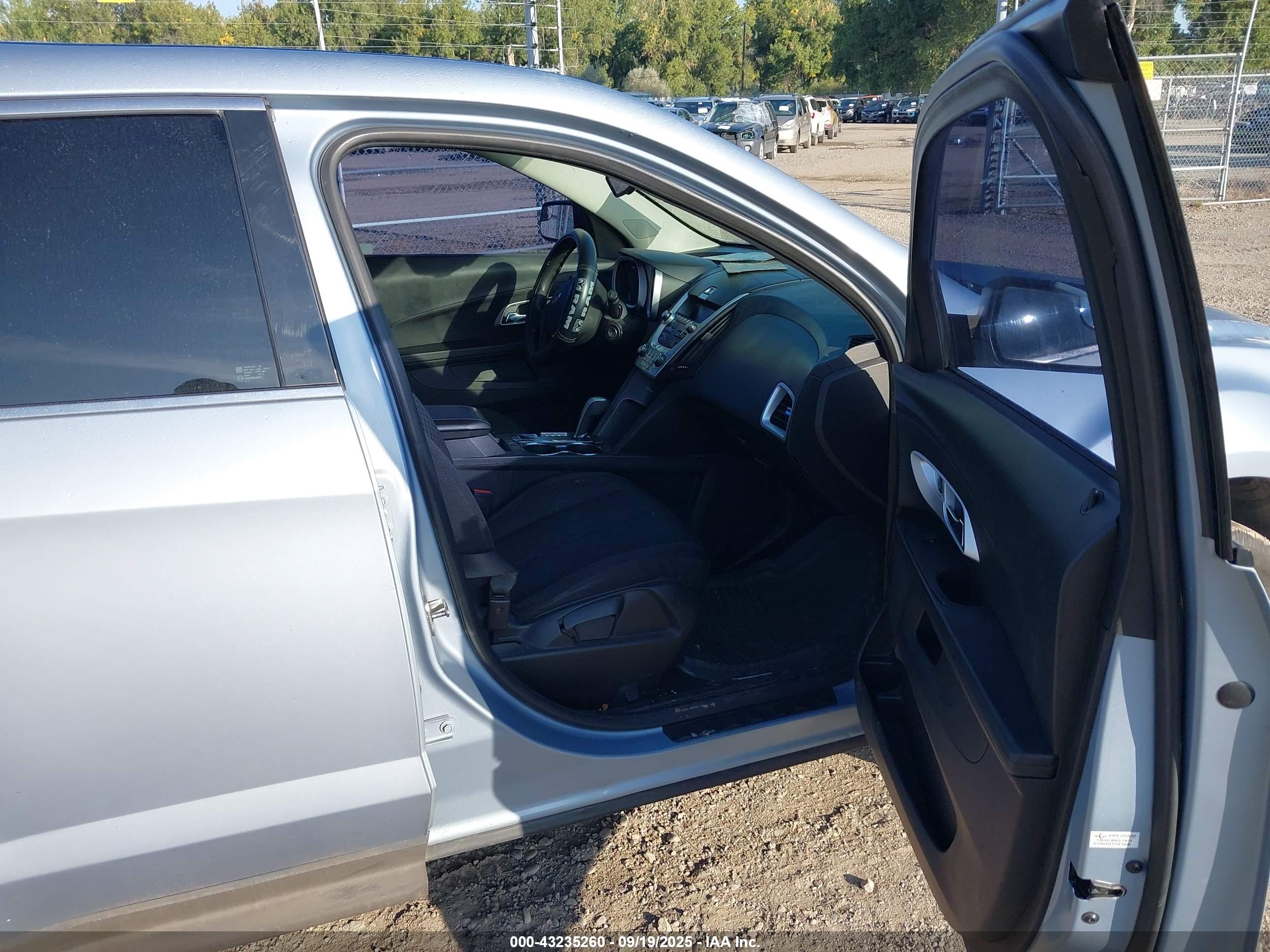 CHEVROLET EQUINOX image 5