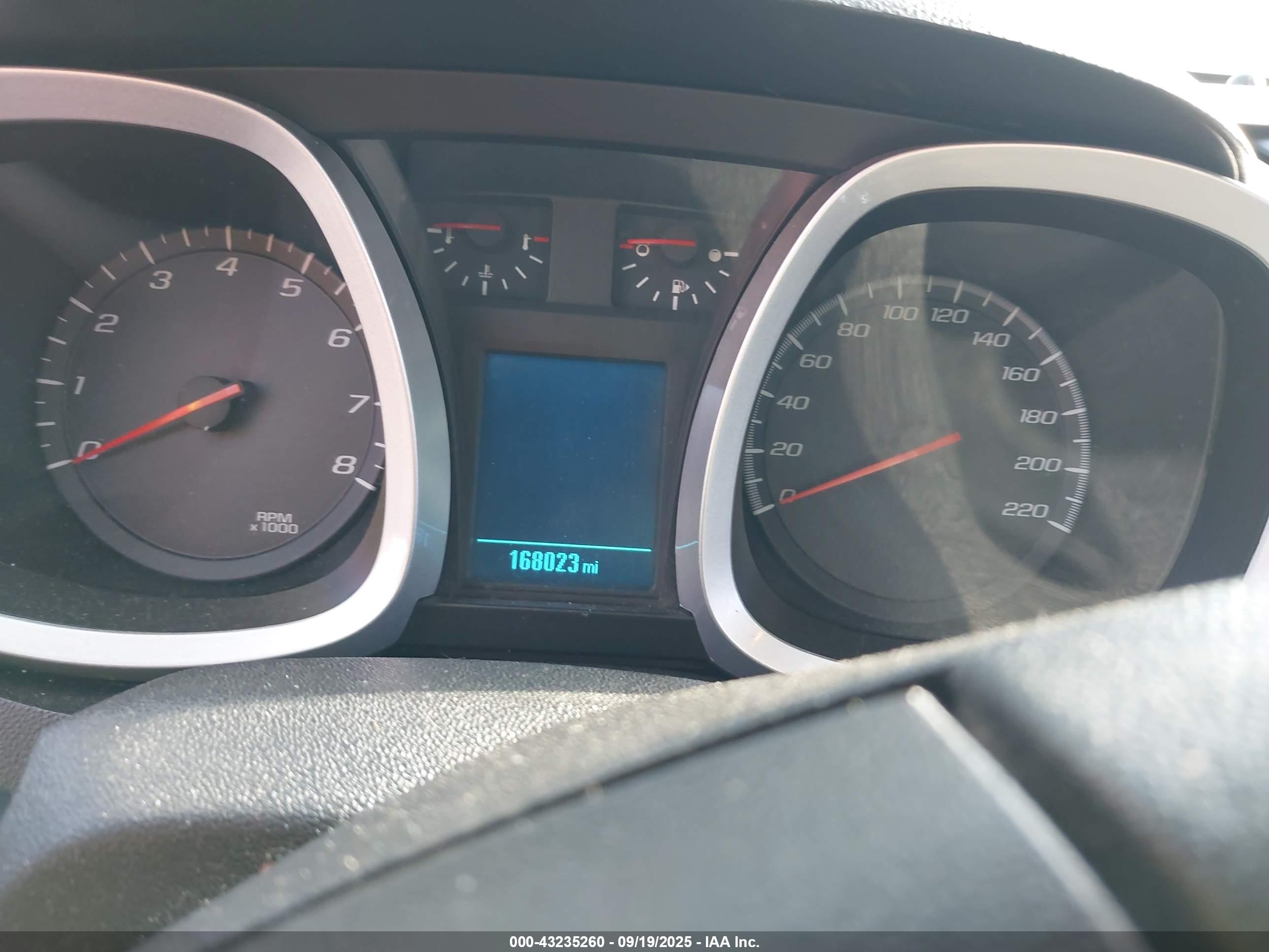 CHEVROLET EQUINOX image 7