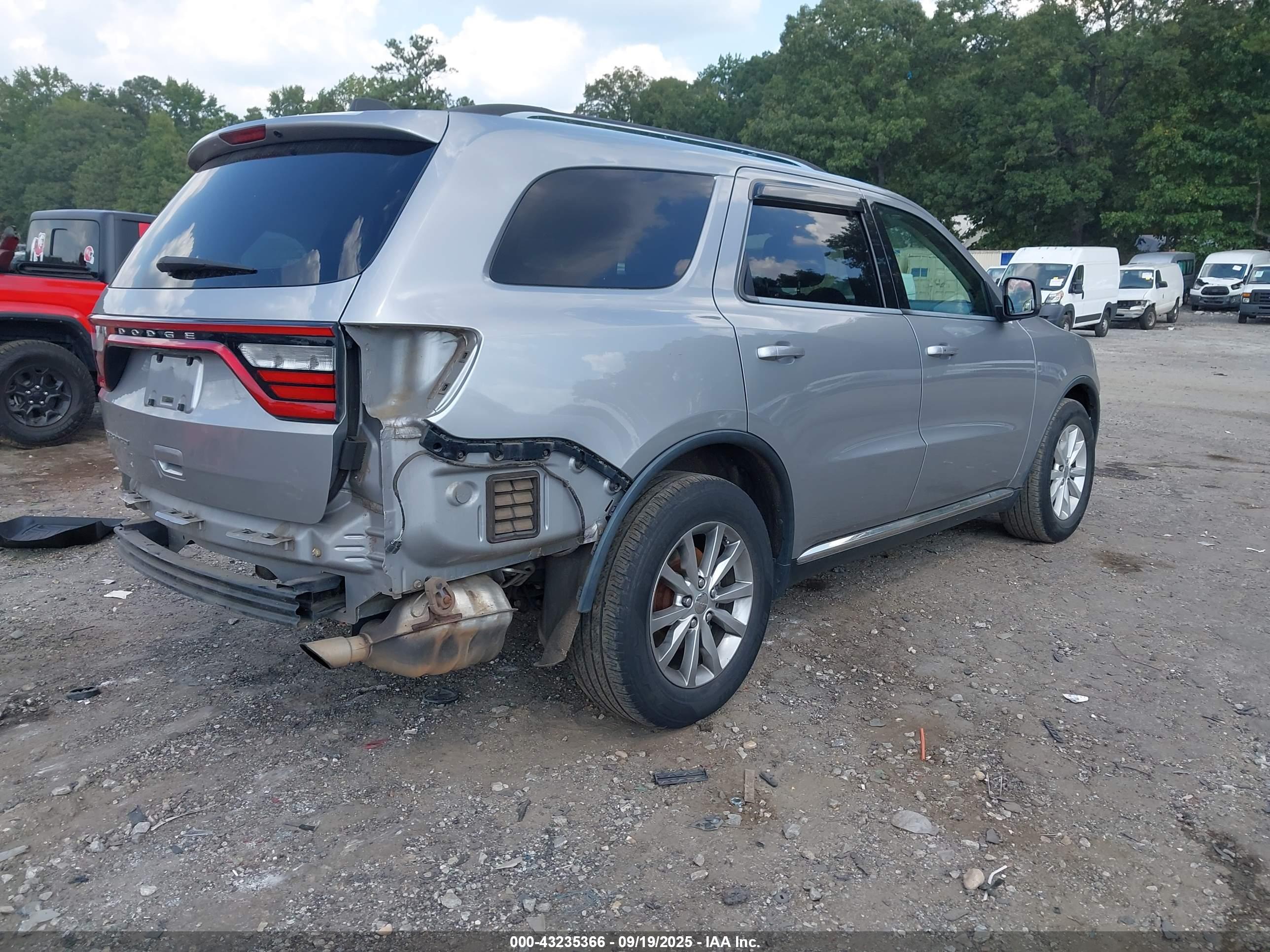 DODGE DURANGO image 4