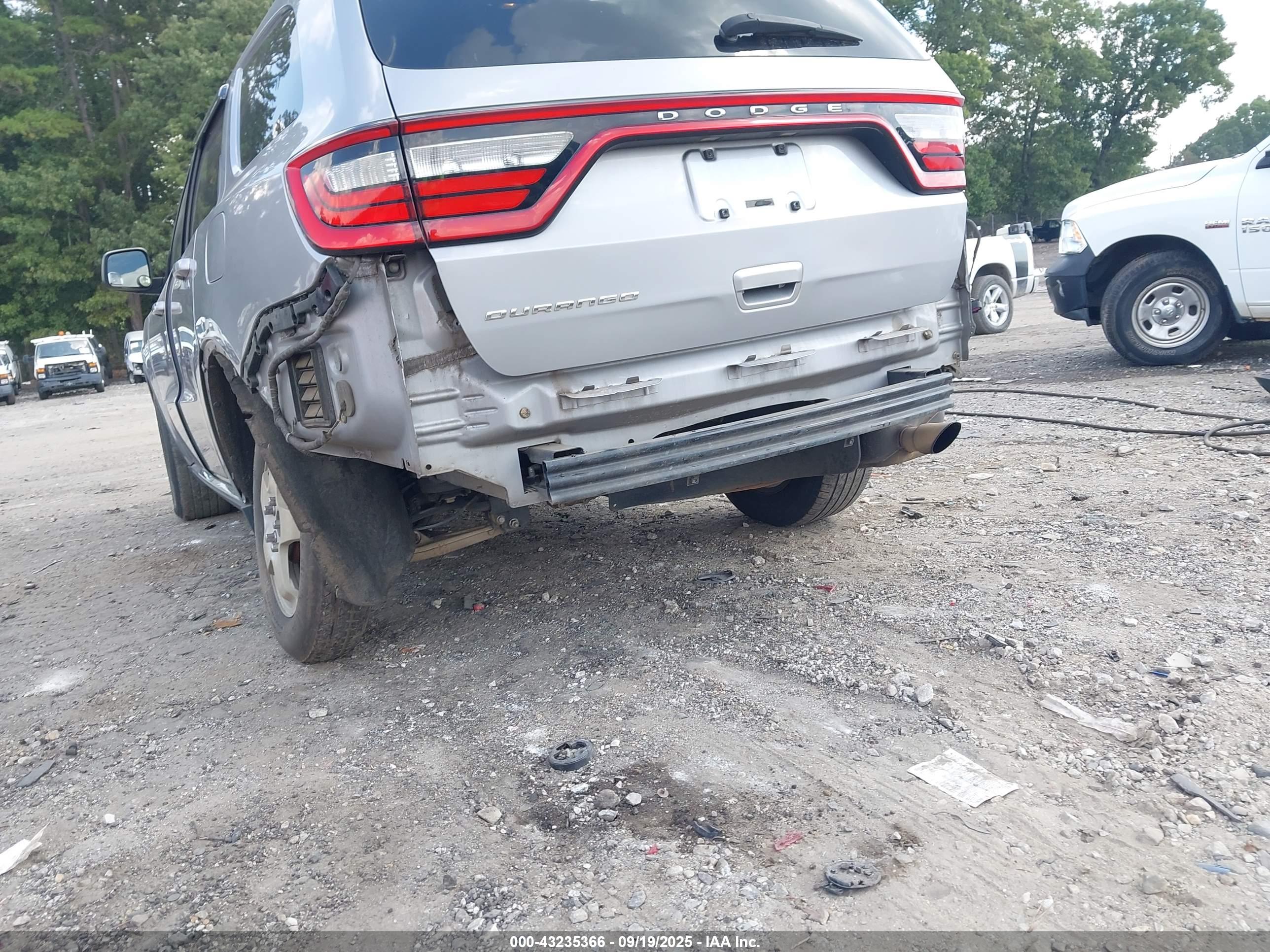 DODGE DURANGO image 6