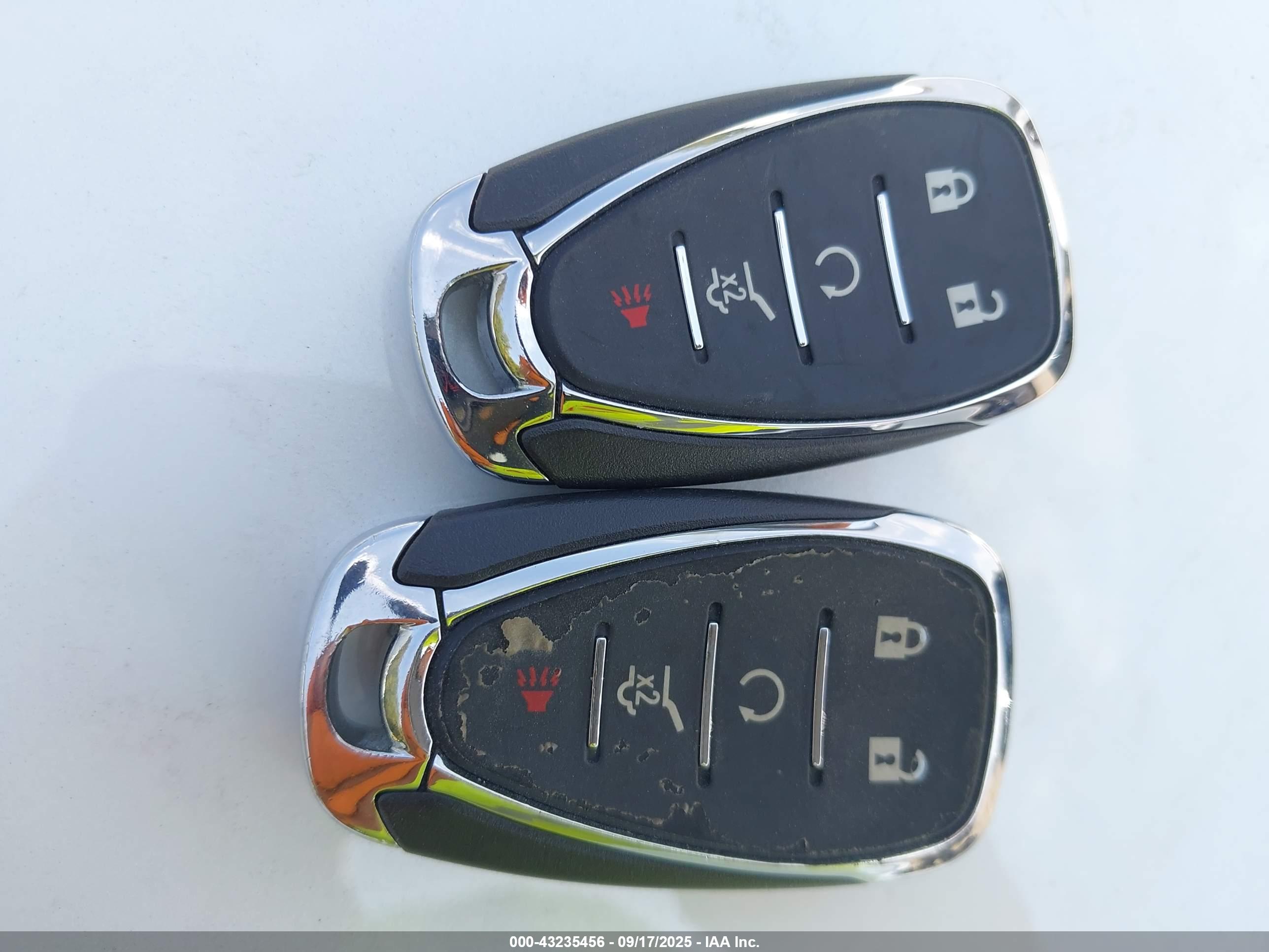 CHEVROLET EQUINOX image 11