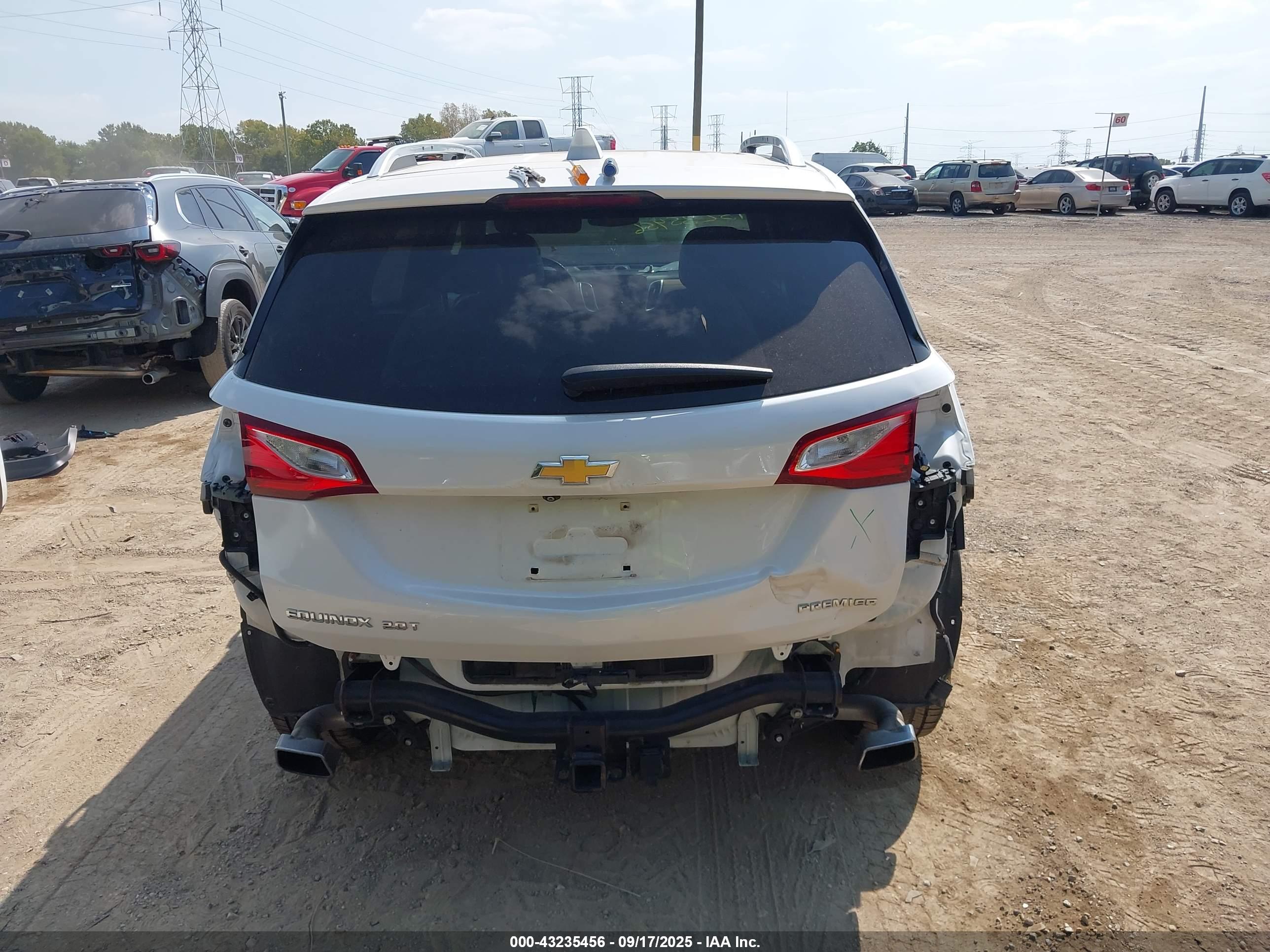 CHEVROLET EQUINOX image 6