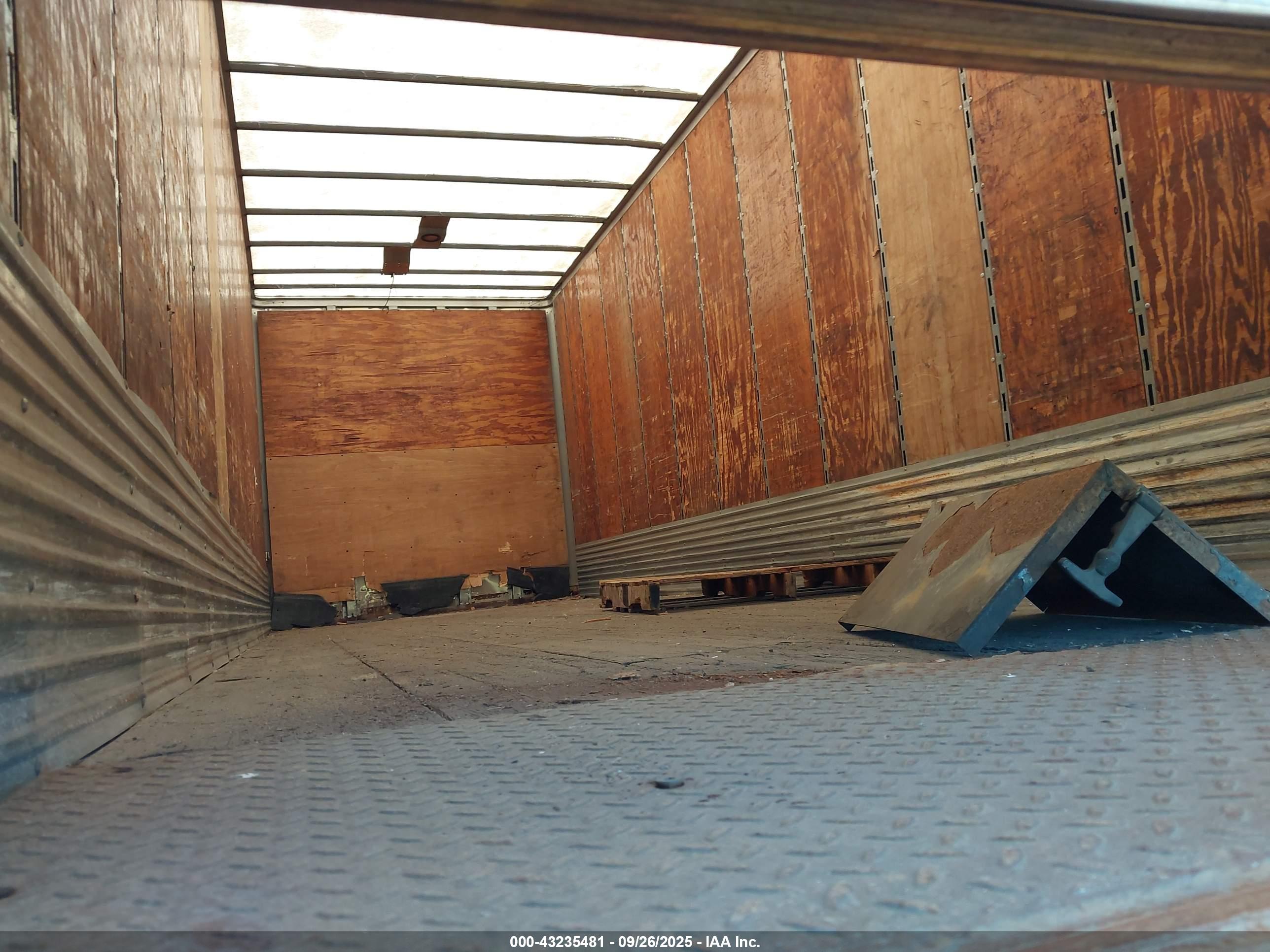 WABASH NATIONAL image 8