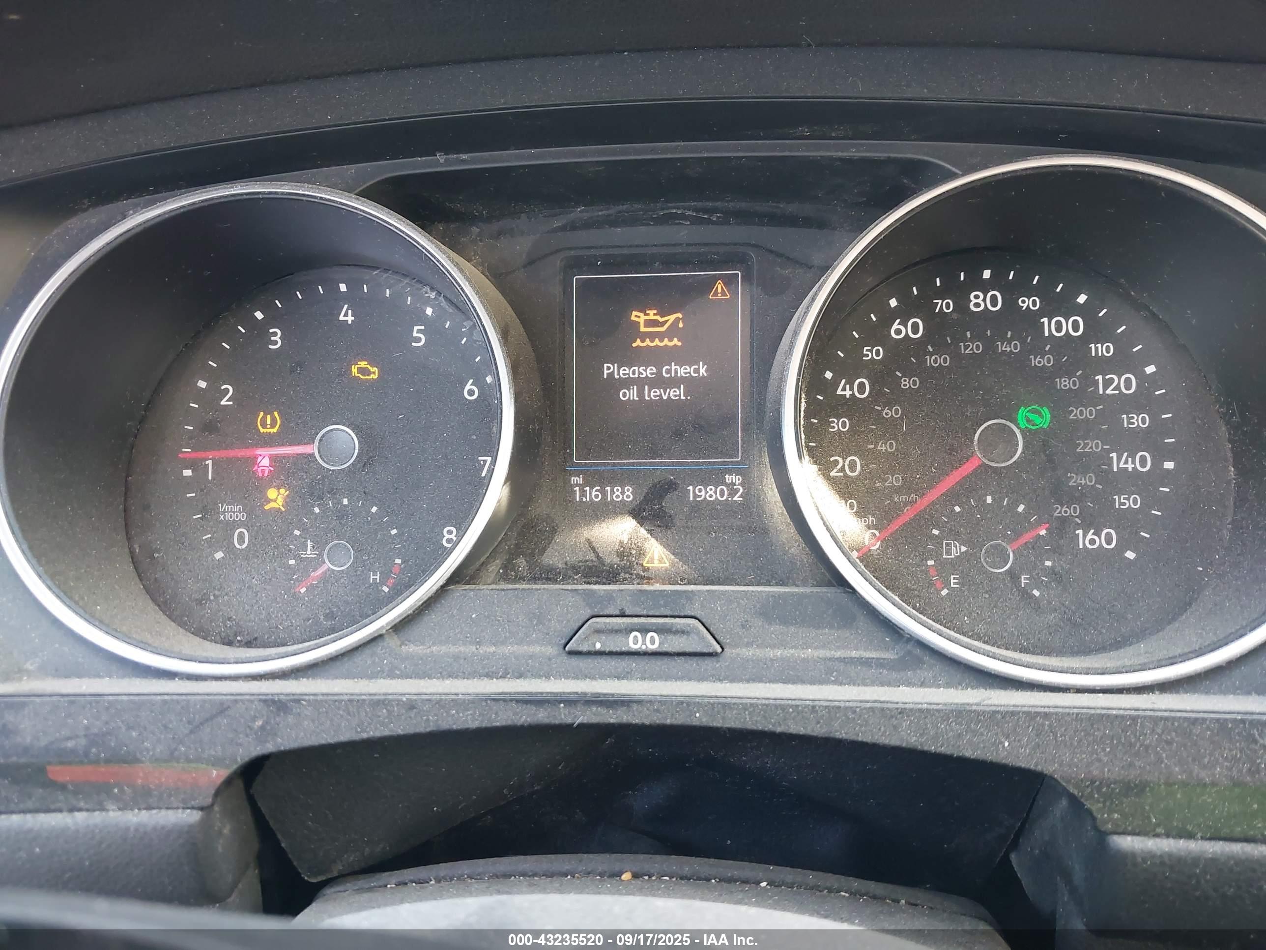 VOLKSWAGEN TIGUAN image 7