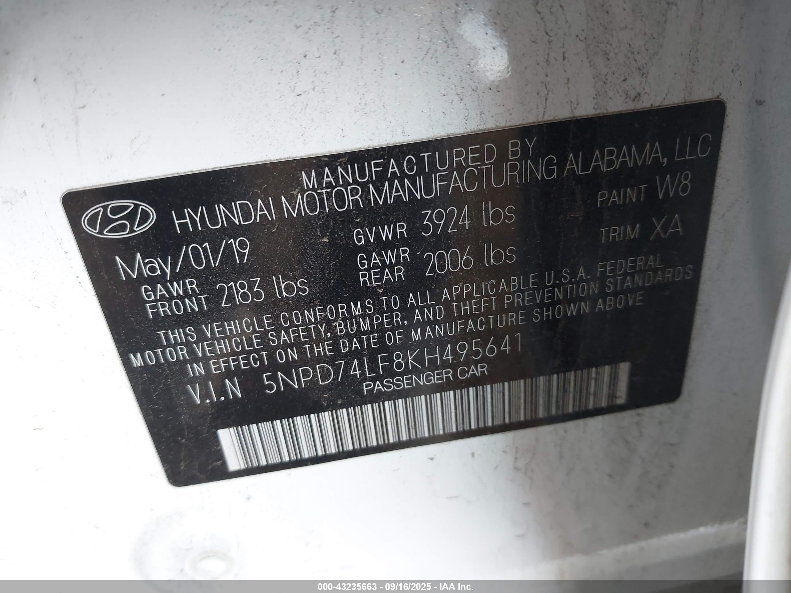 HYUNDAI ELANTRA image 9