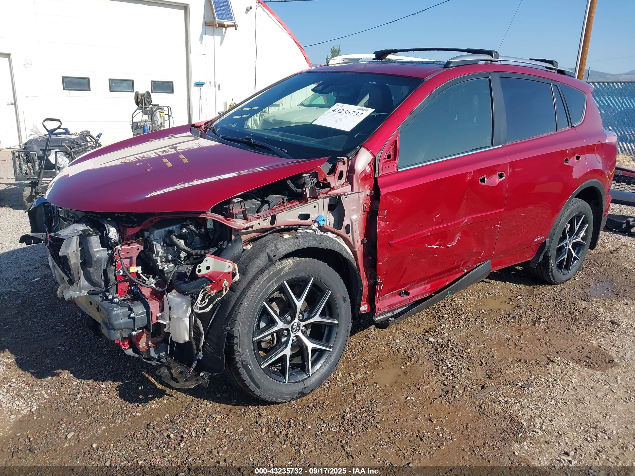 TOYOTA RAV4 image 2