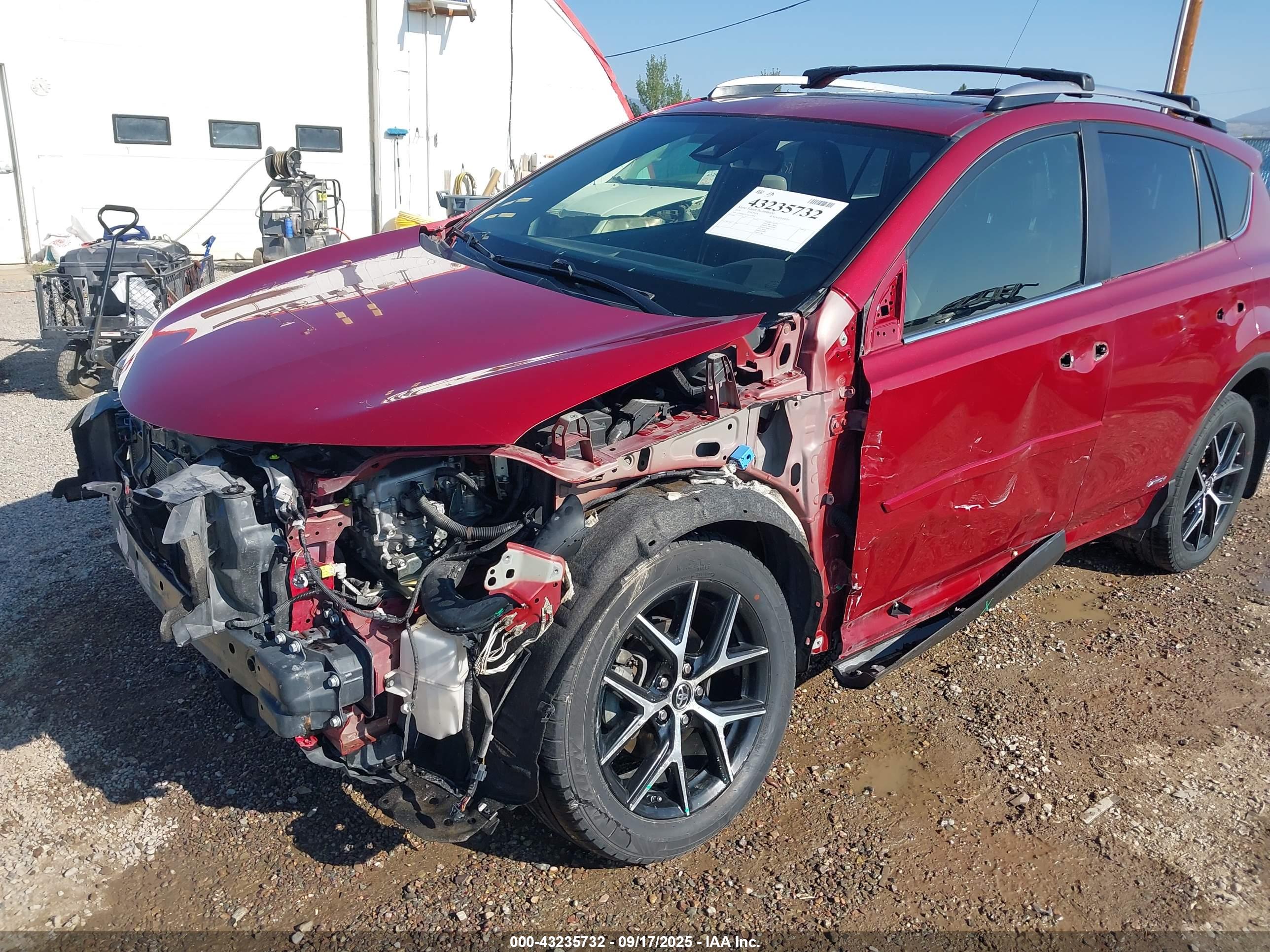 TOYOTA RAV4 image 6