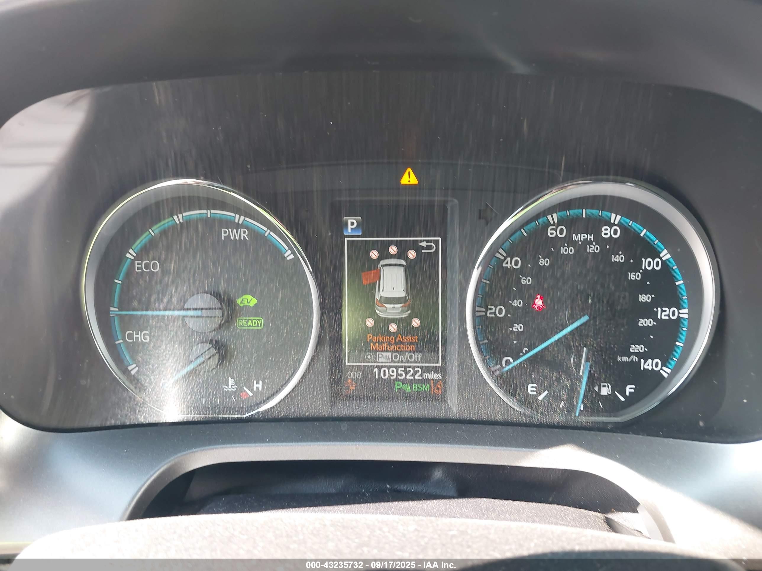 TOYOTA RAV4 image 7
