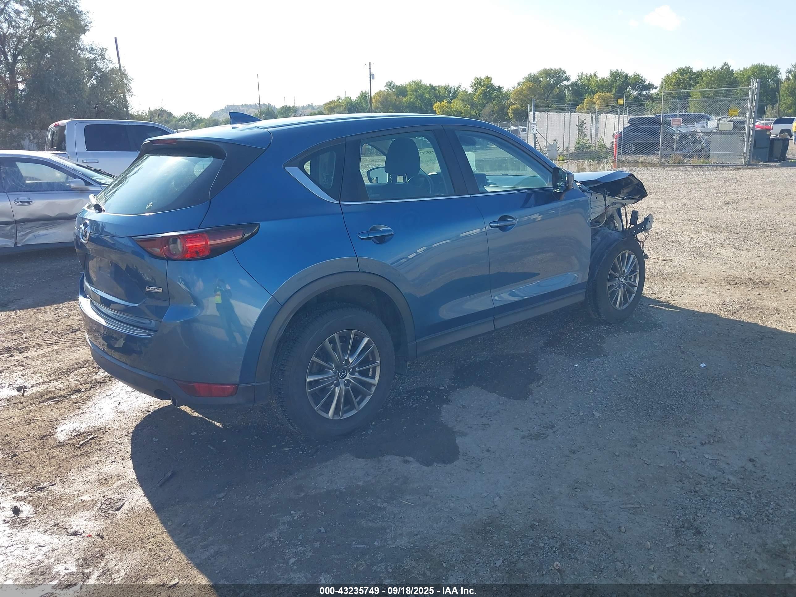 MAZDA CX-5 image 4