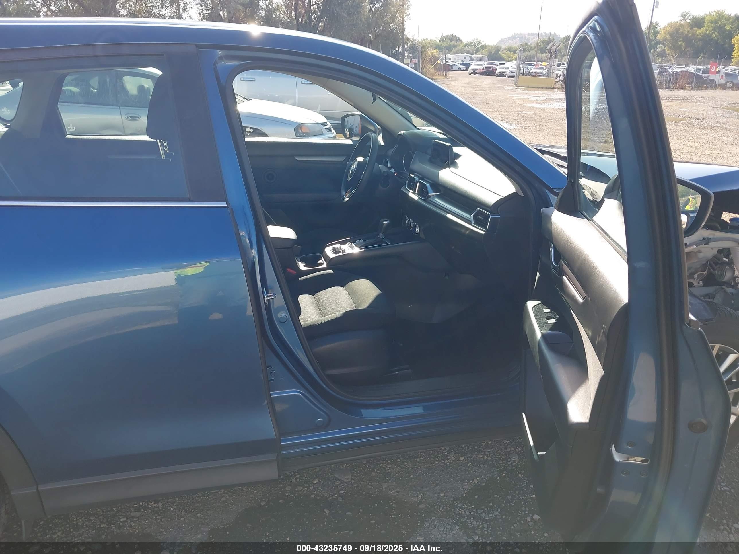 MAZDA CX-5 image 5