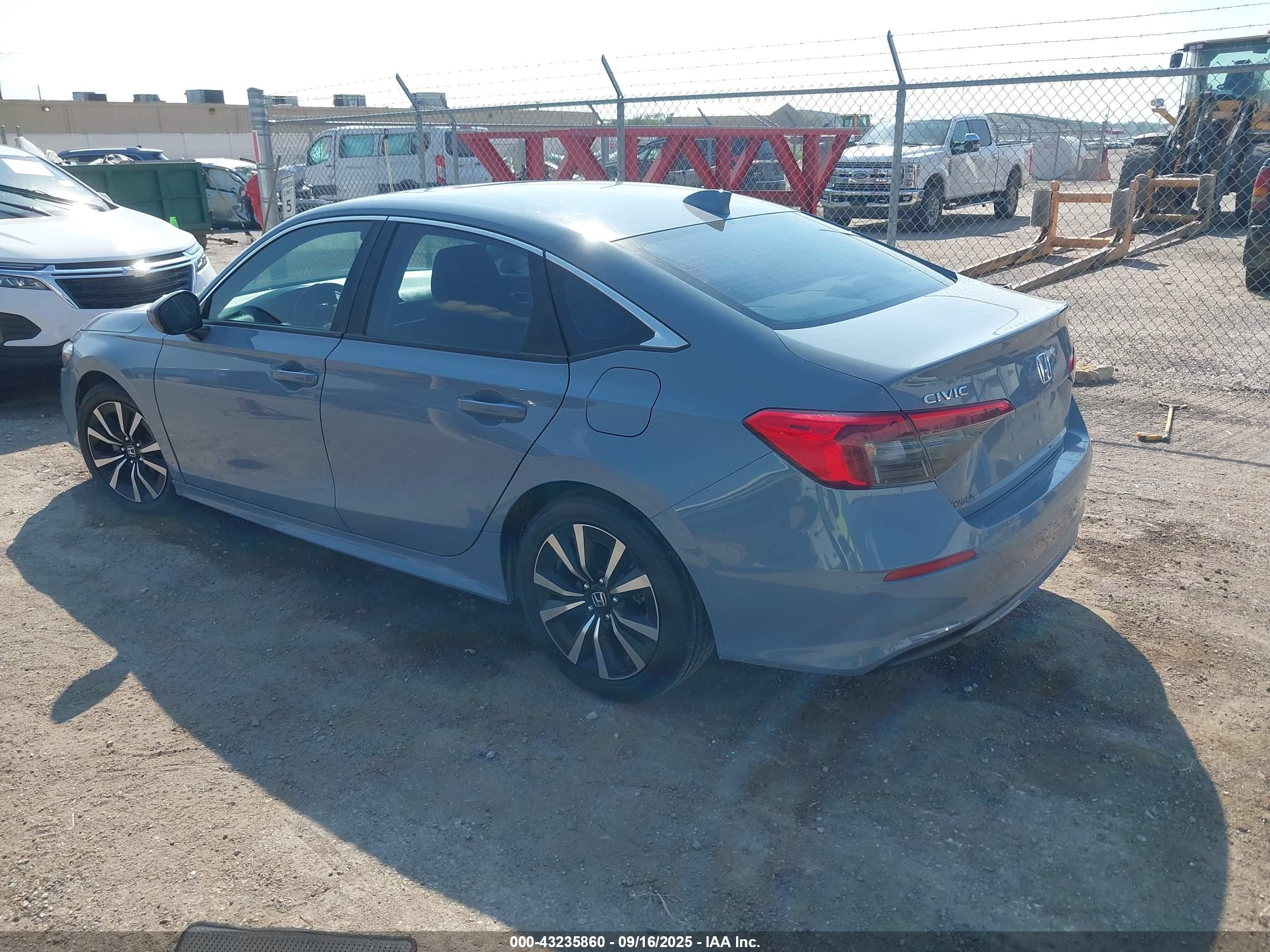 HONDA CIVIC image 3