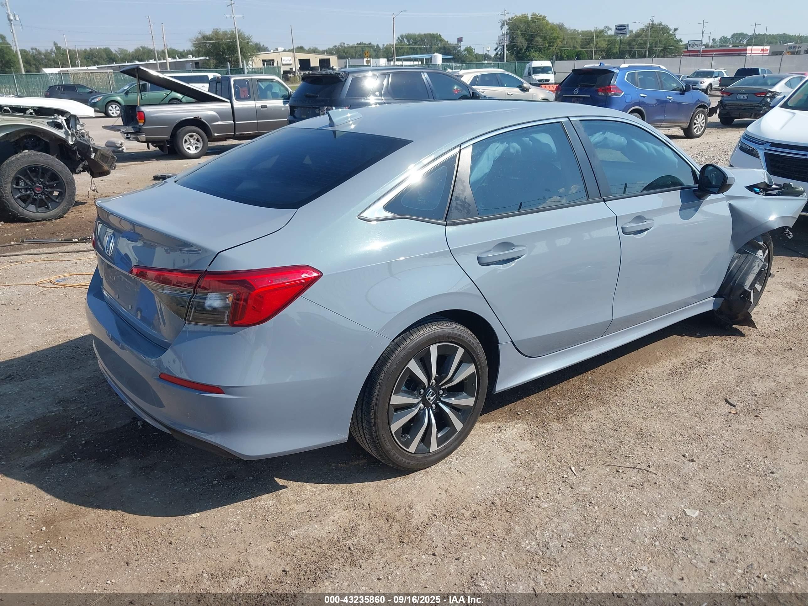 HONDA CIVIC image 4