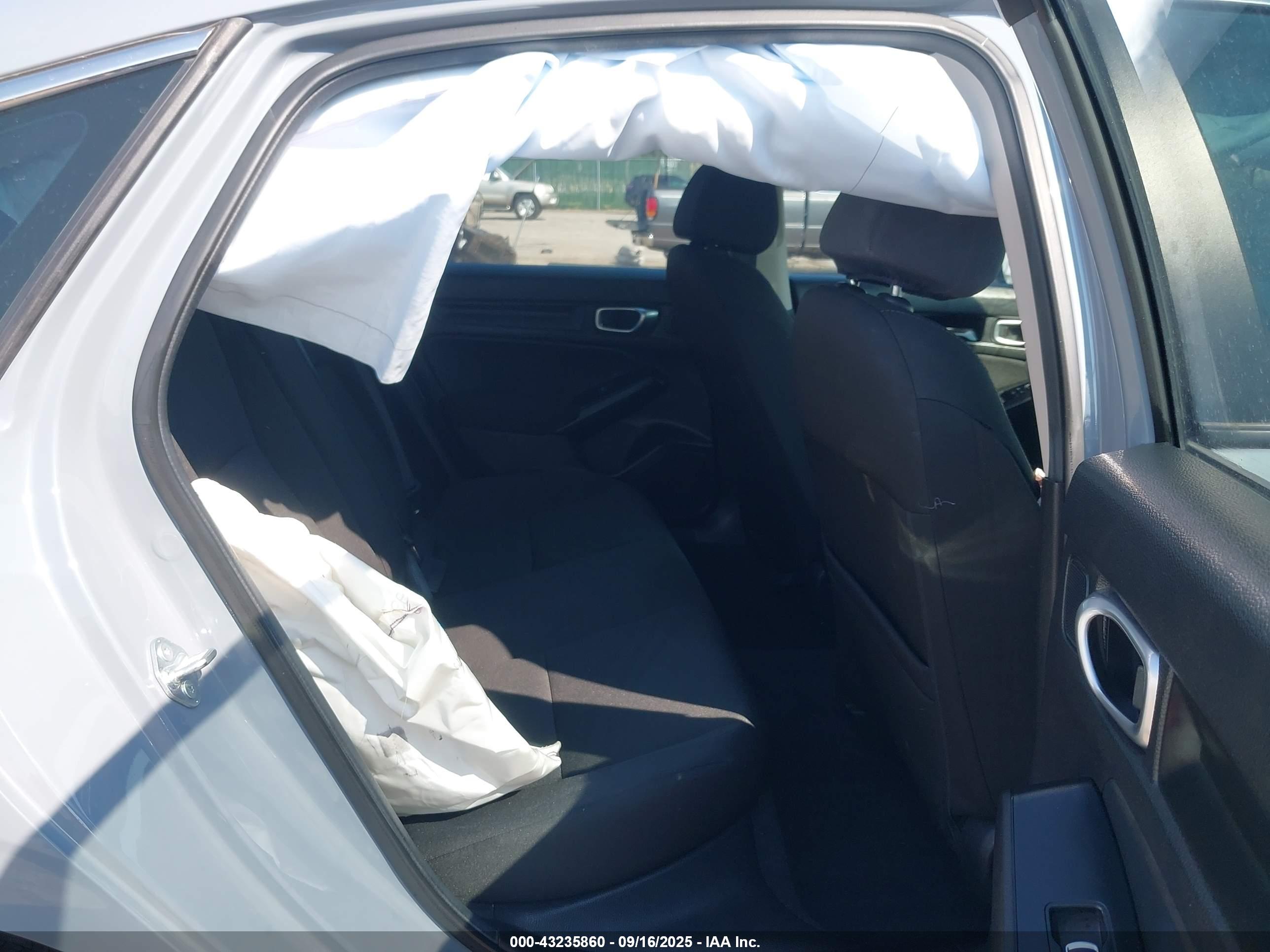 HONDA CIVIC image 8