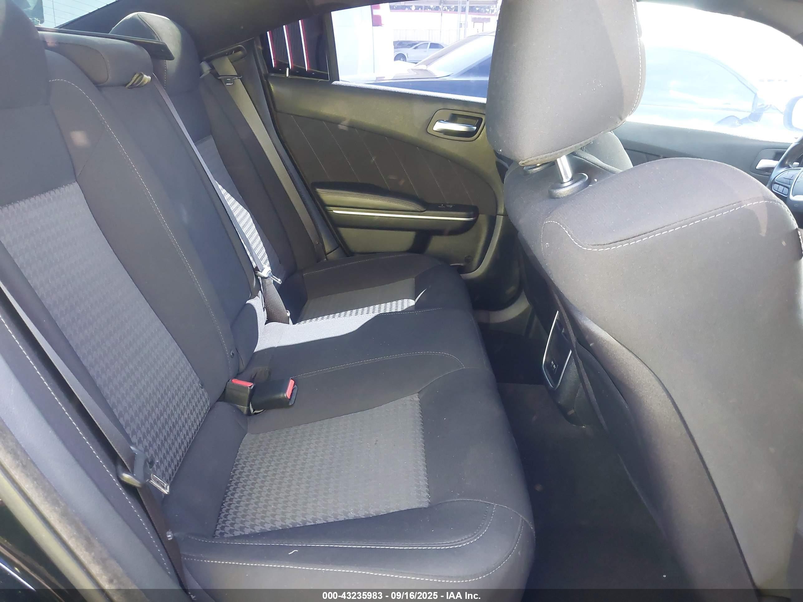 DODGE CHARGER image 8