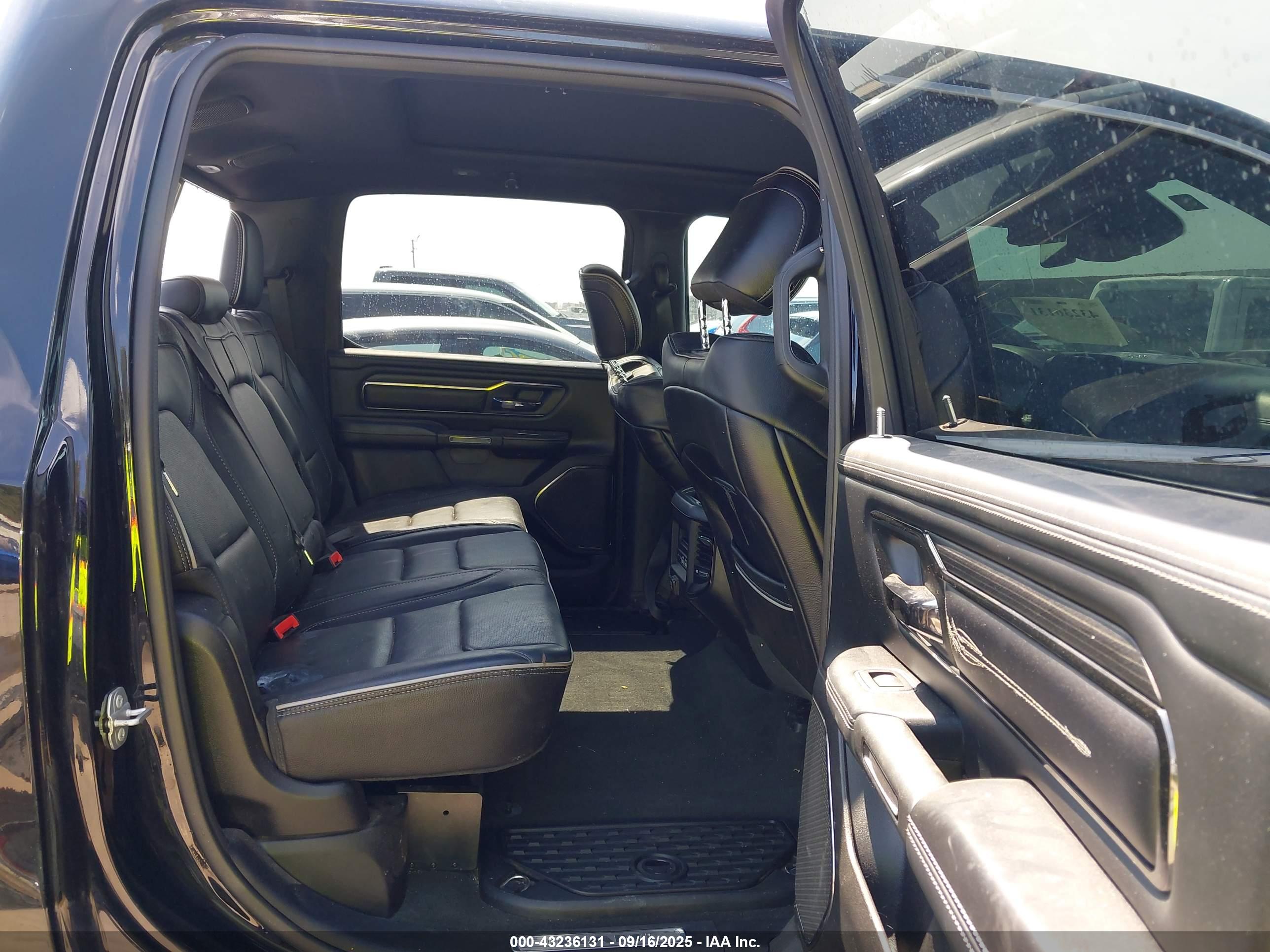 RAM 1500 image 8
