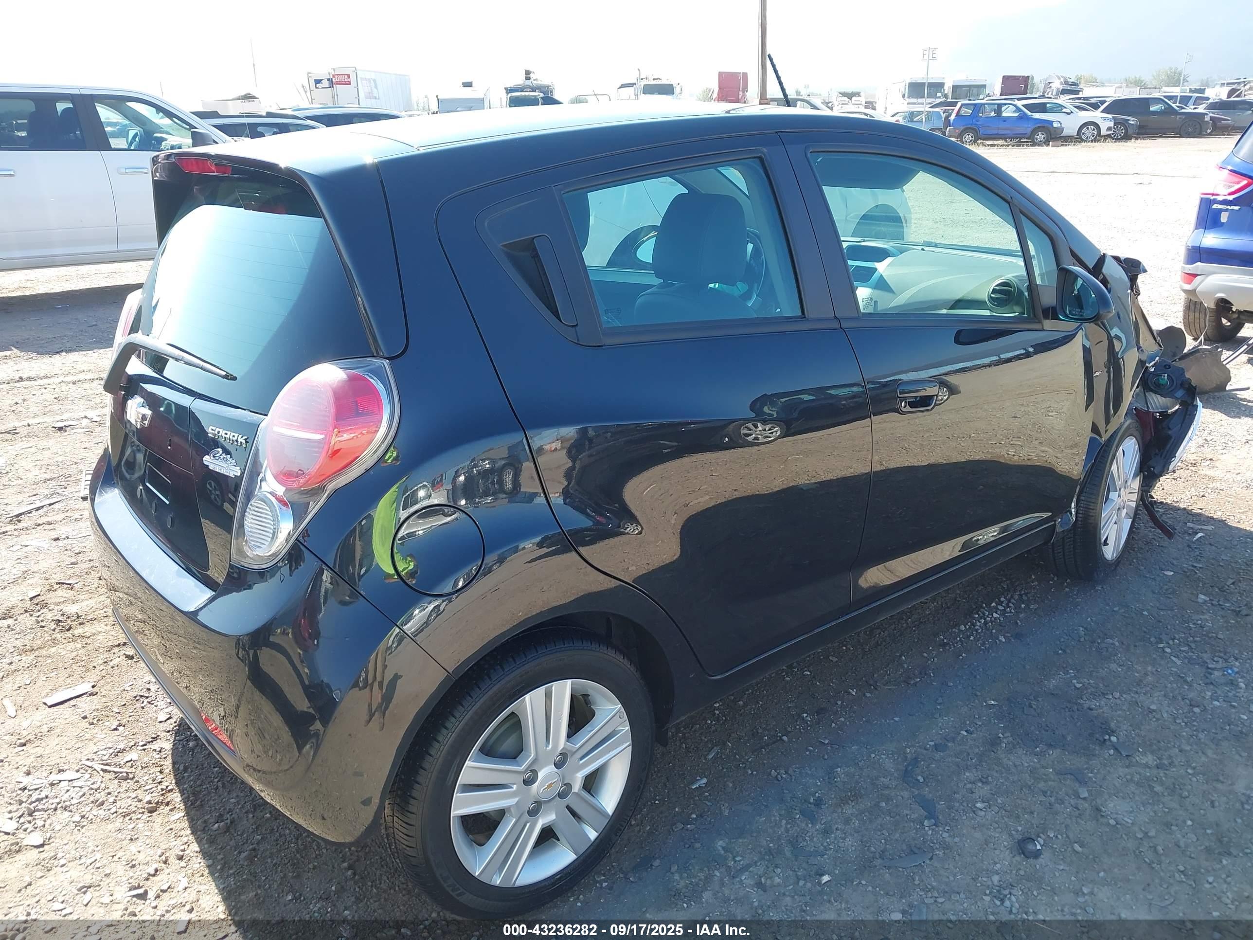 CHEVROLET SPARK image 4
