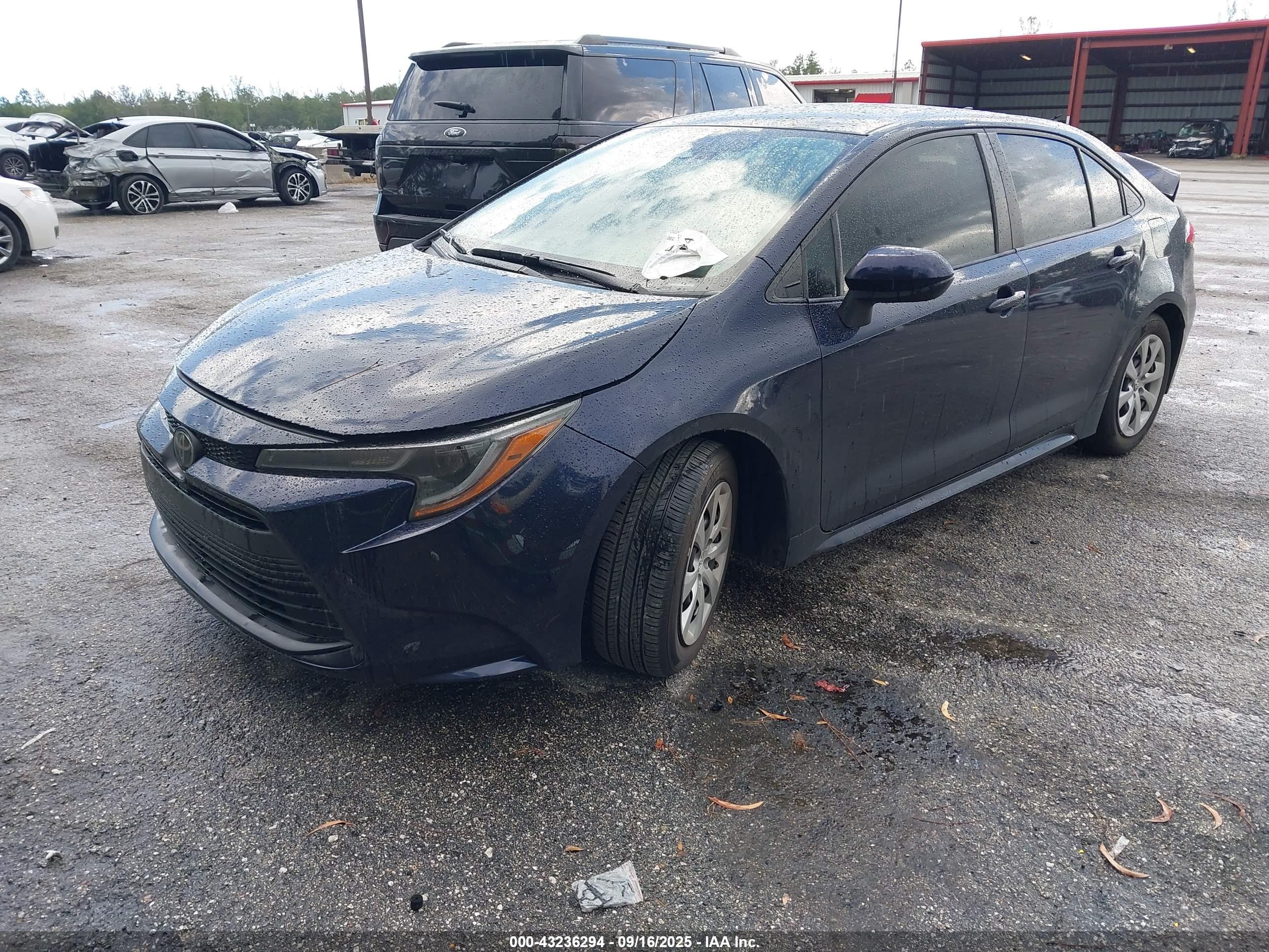 TOYOTA COROLLA image 2