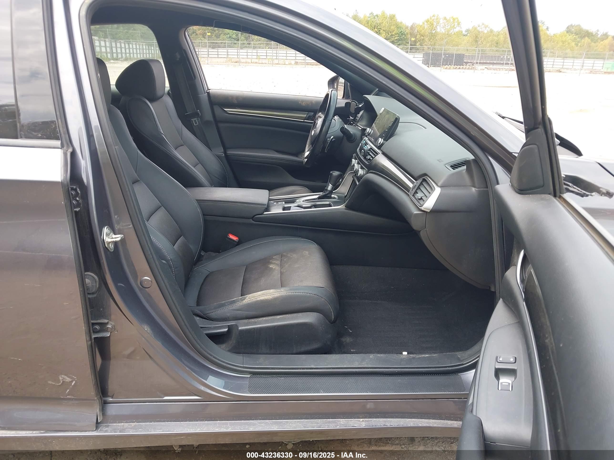 HONDA ACCORD image 5
