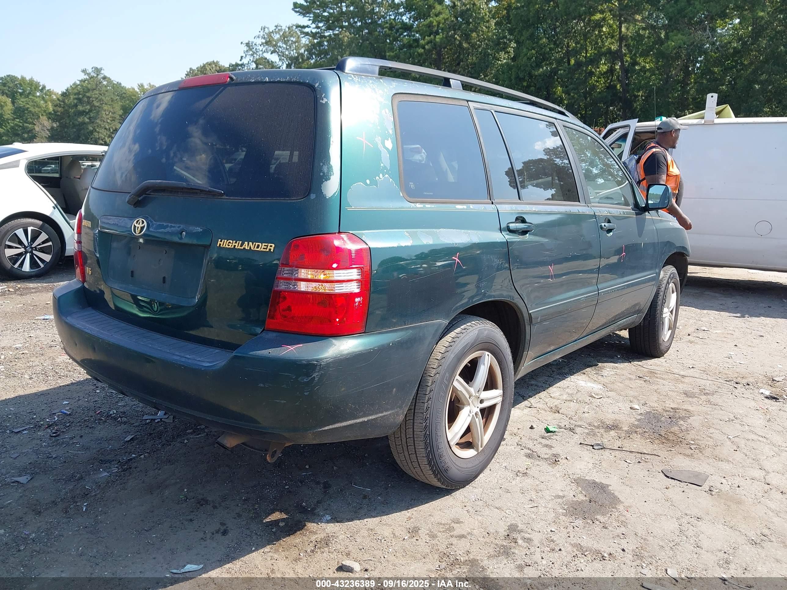 TOYOTA HIGHLANDER image 4