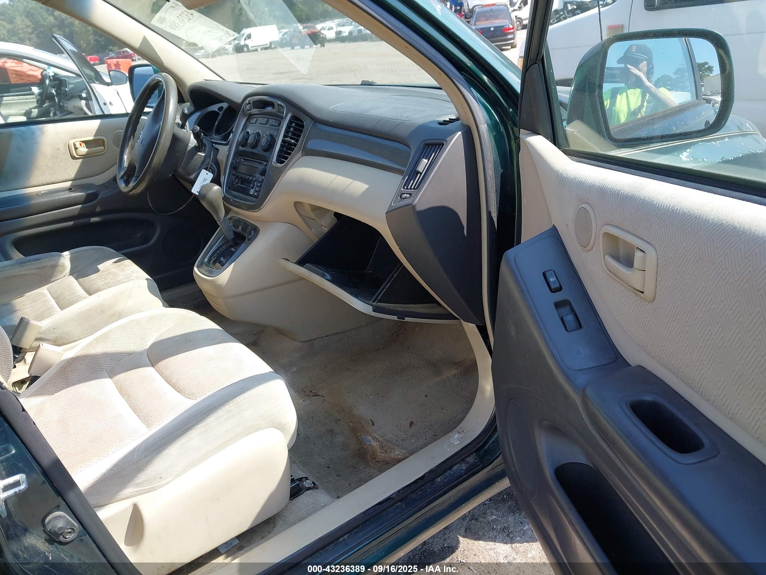 TOYOTA HIGHLANDER image 5