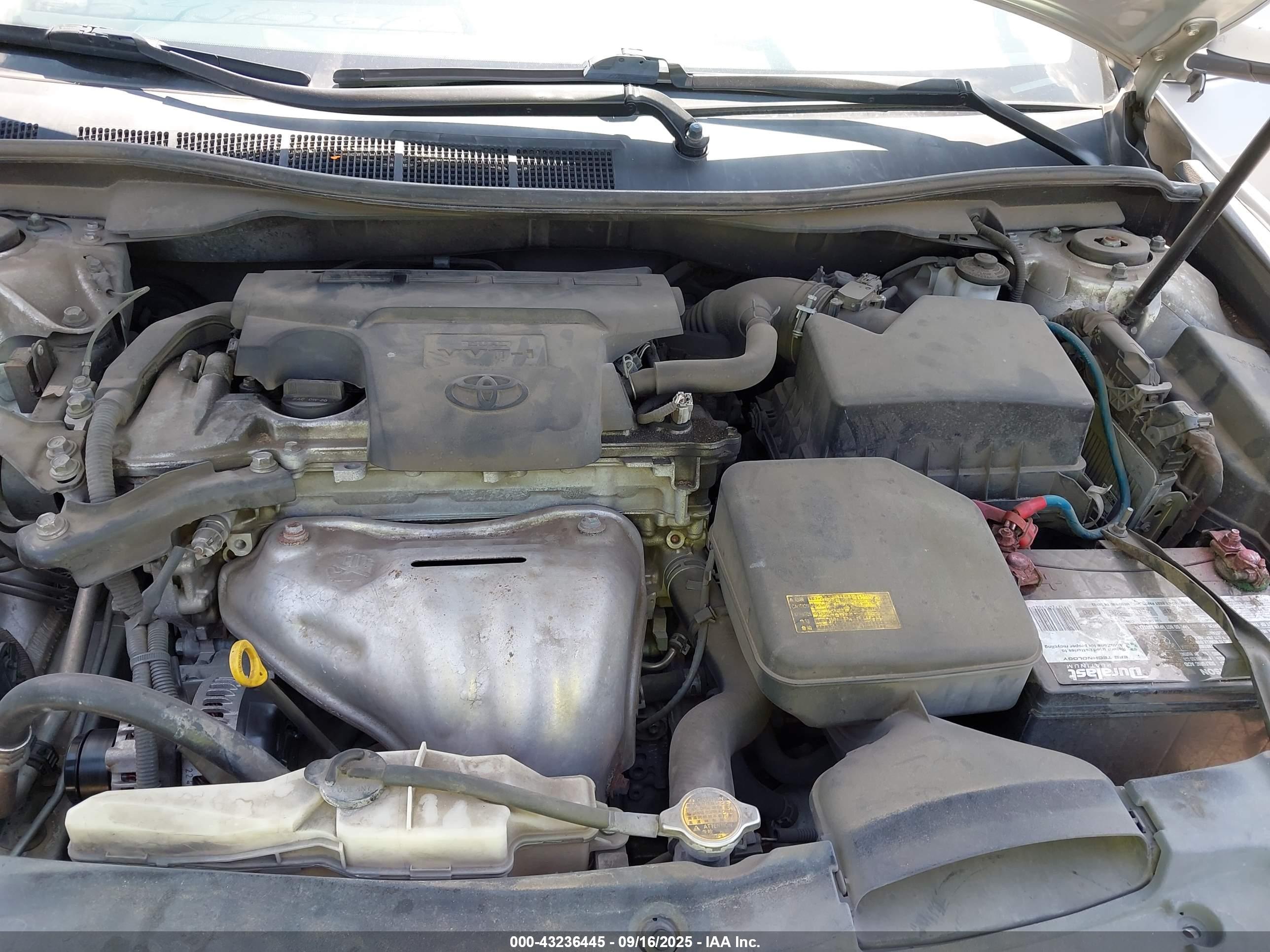 TOYOTA CAMRY image 10