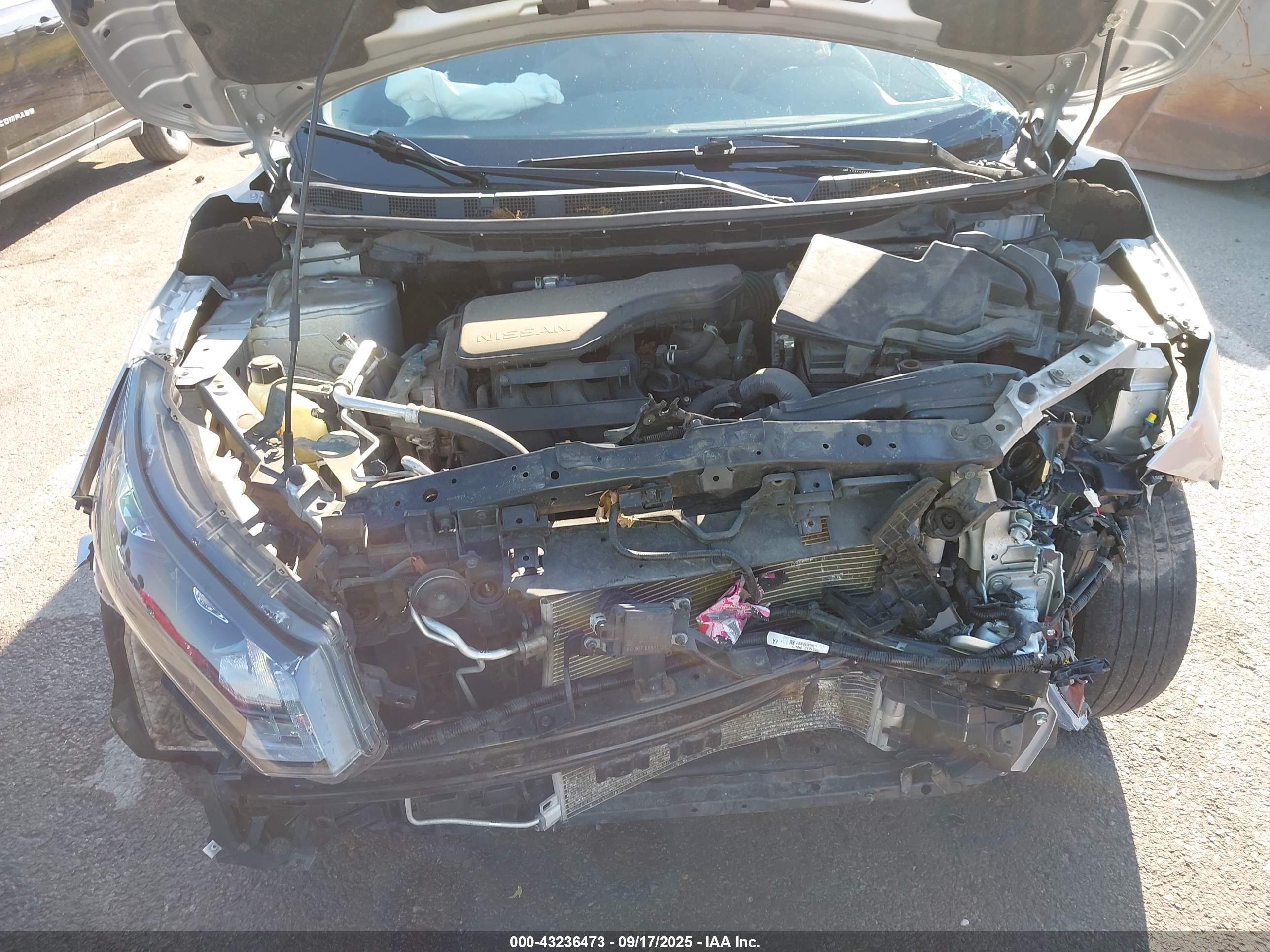 NISSAN ROGUE image 10