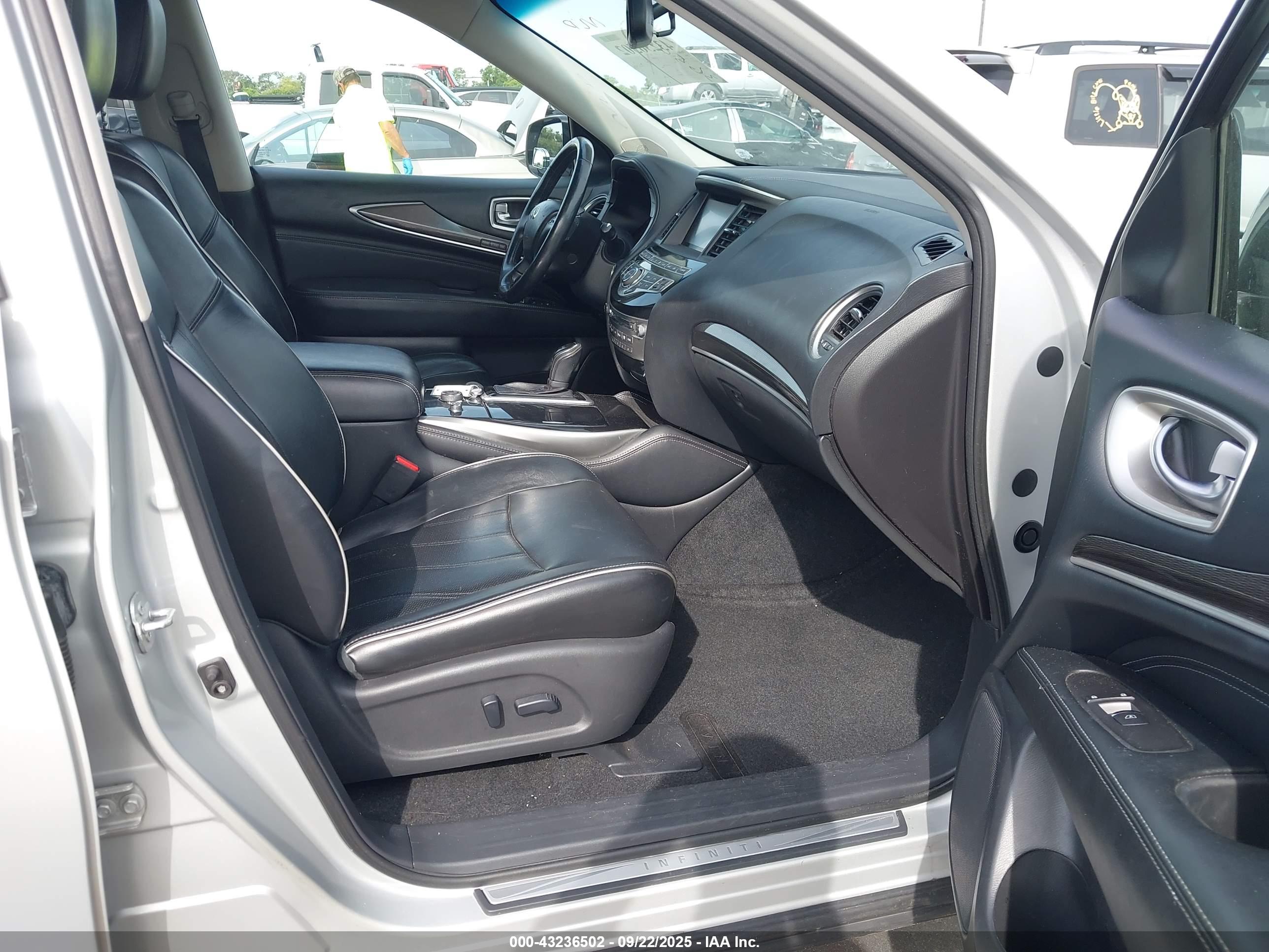 INFINITI QX60 image 5