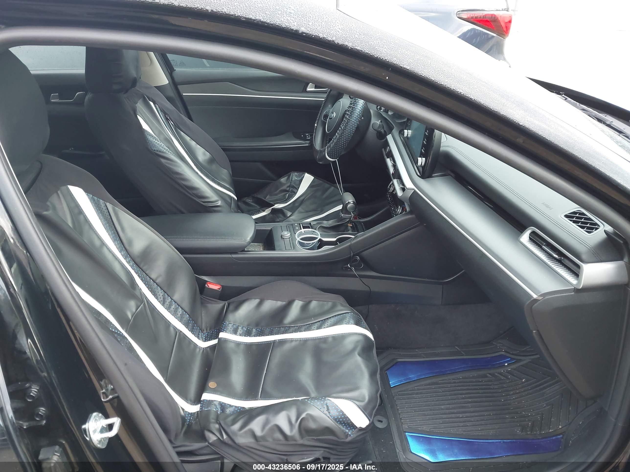 KIA K5 image 5
