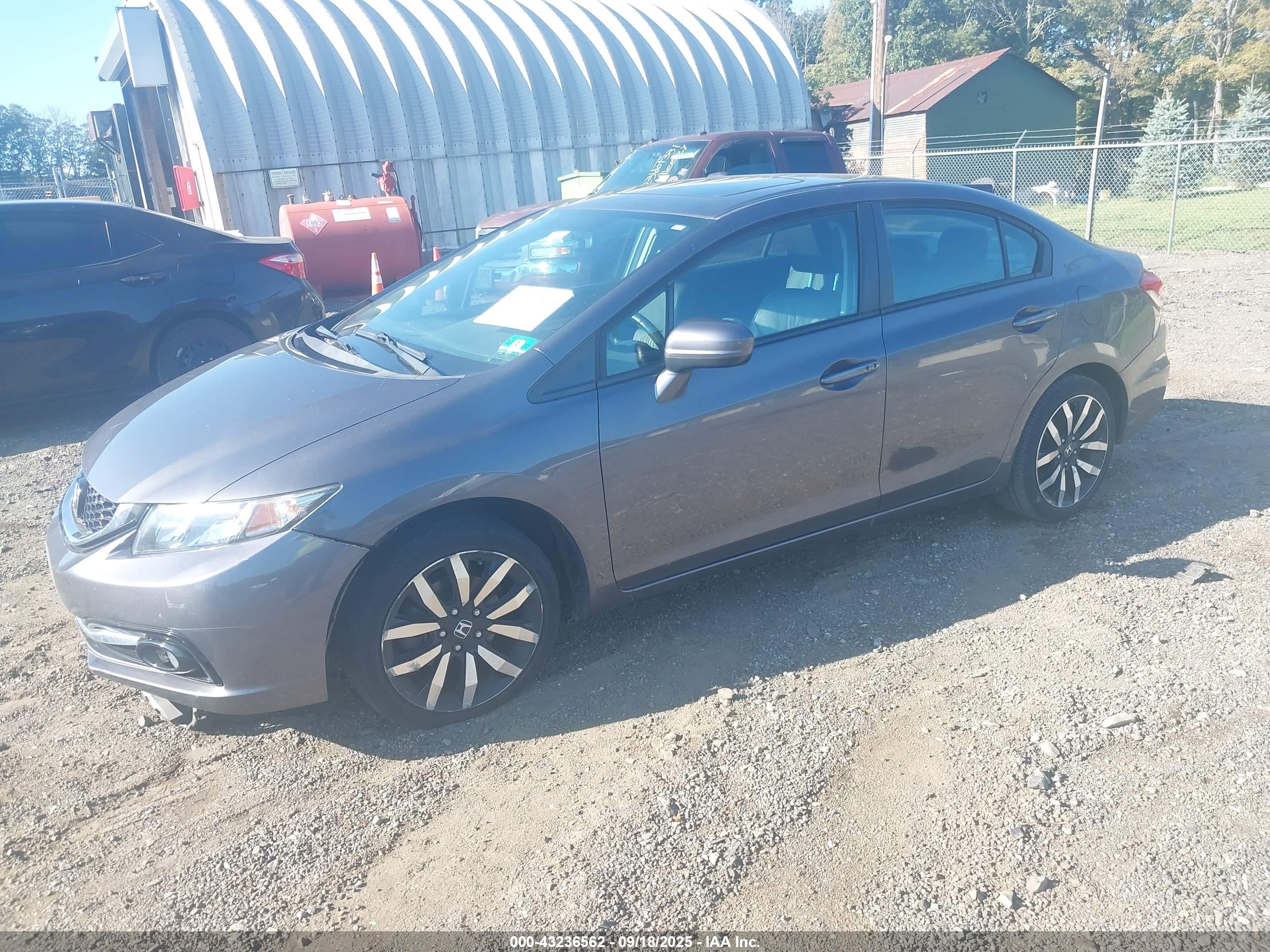 HONDA CIVIC image 2