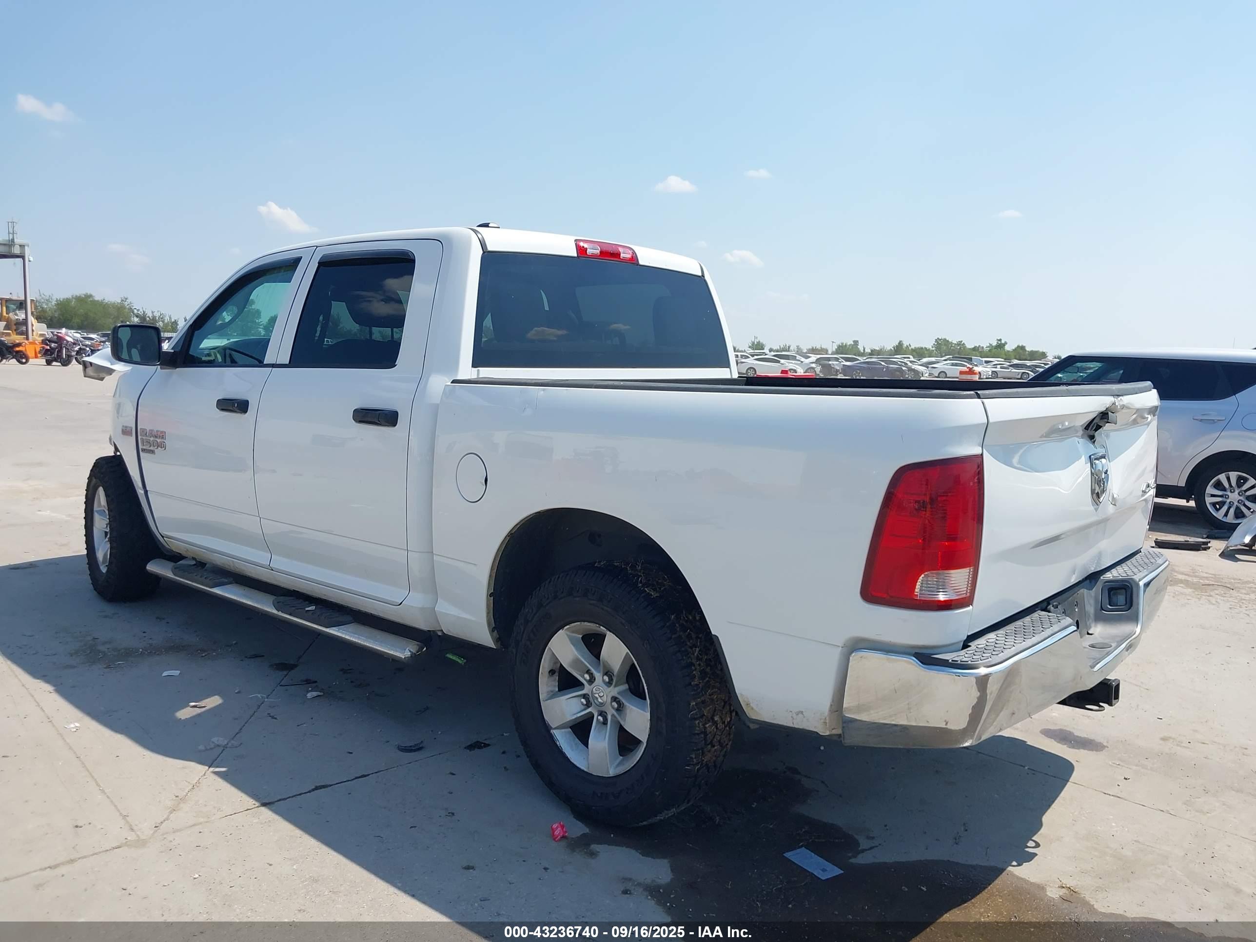 RAM 1500 image 3