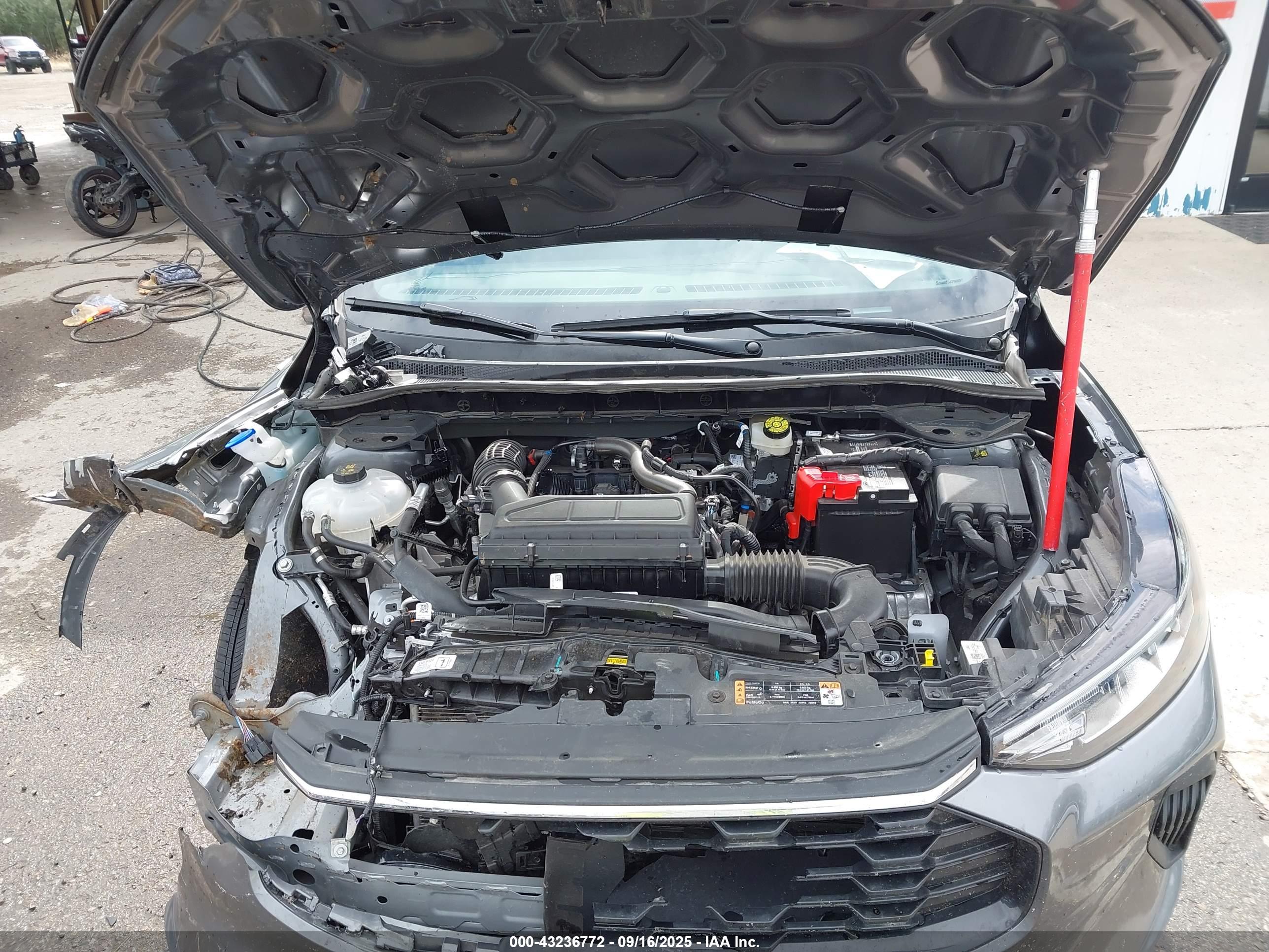 FORD ESCAPE image 10