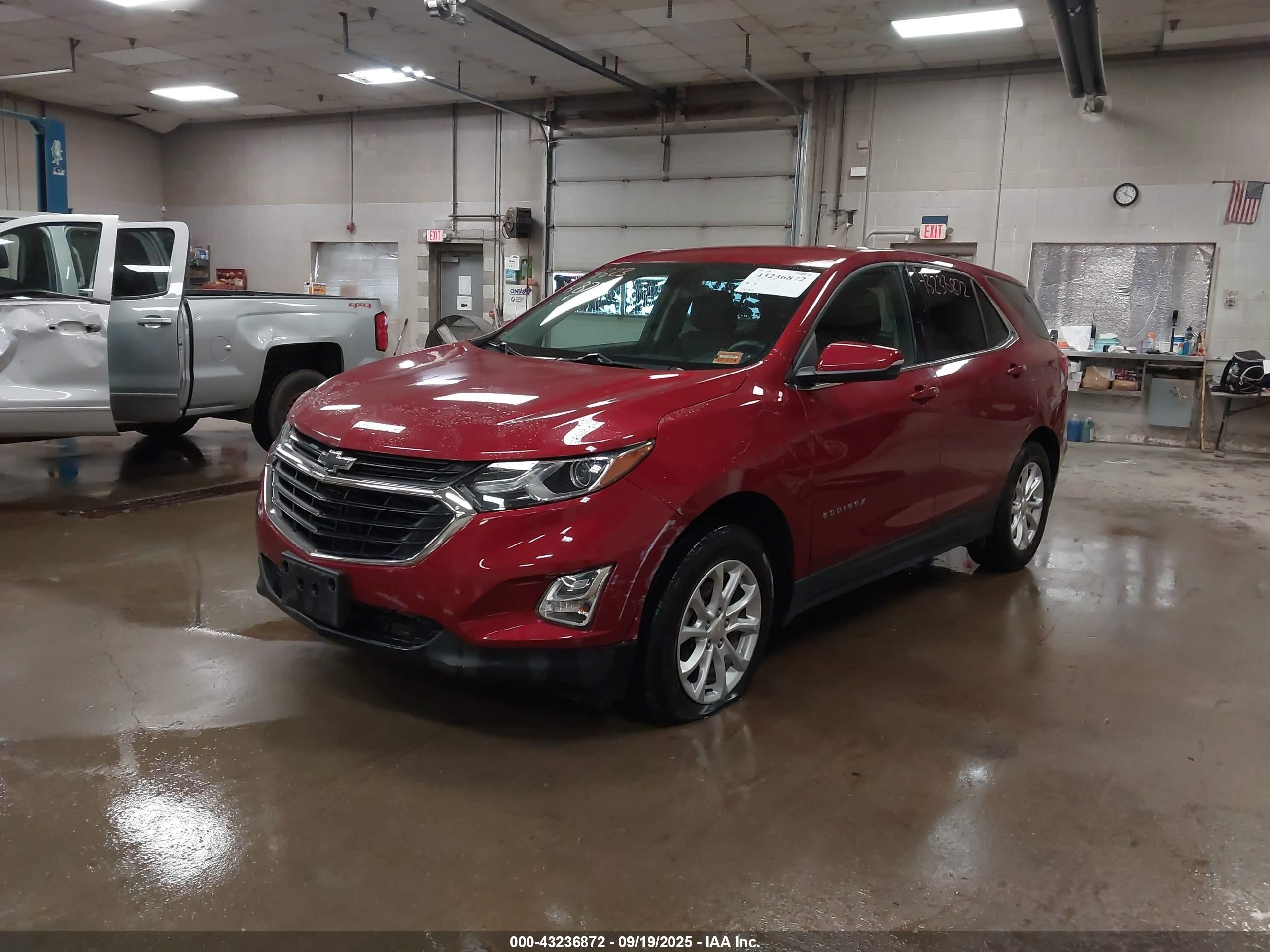 CHEVROLET EQUINOX image 2