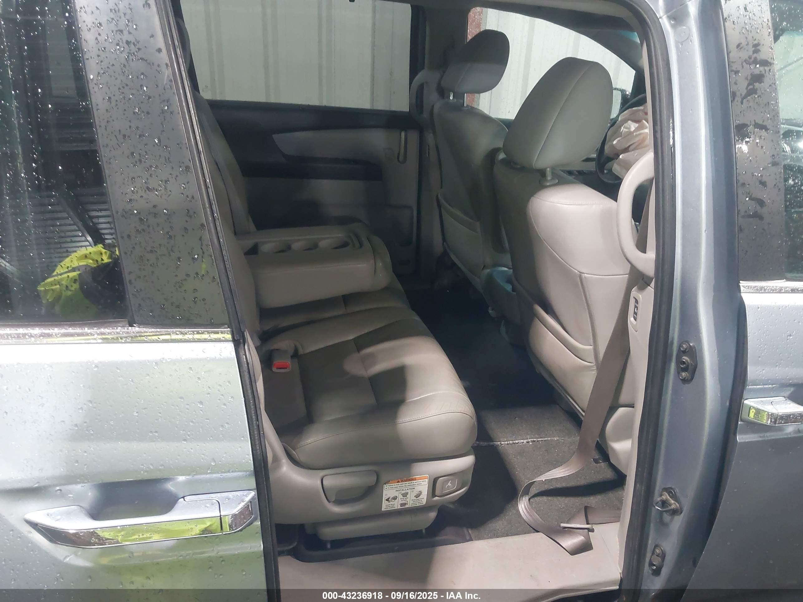 HONDA ODYSSEY image 8