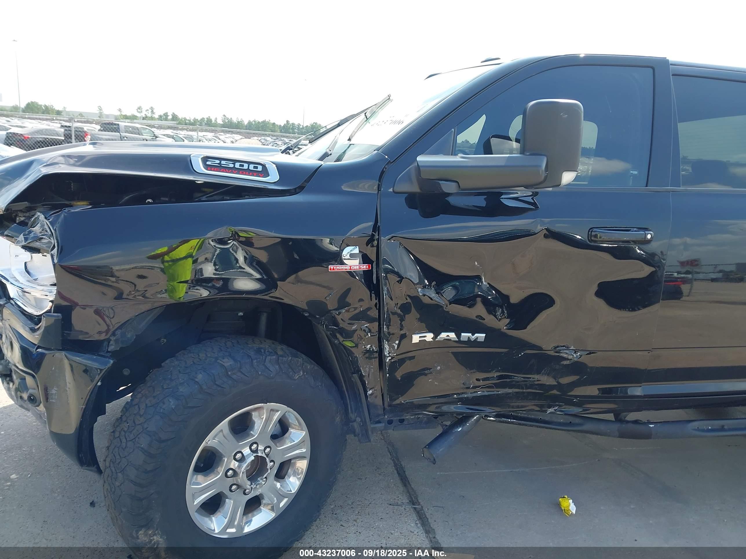 RAM 2500 image 6