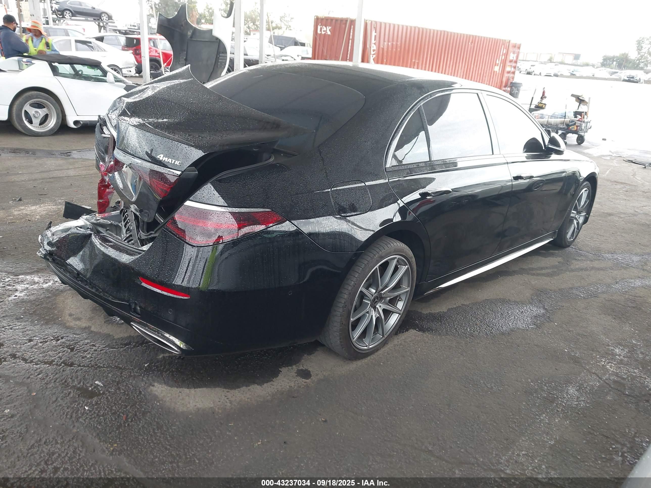 MERCEDES-BENZ S image 4