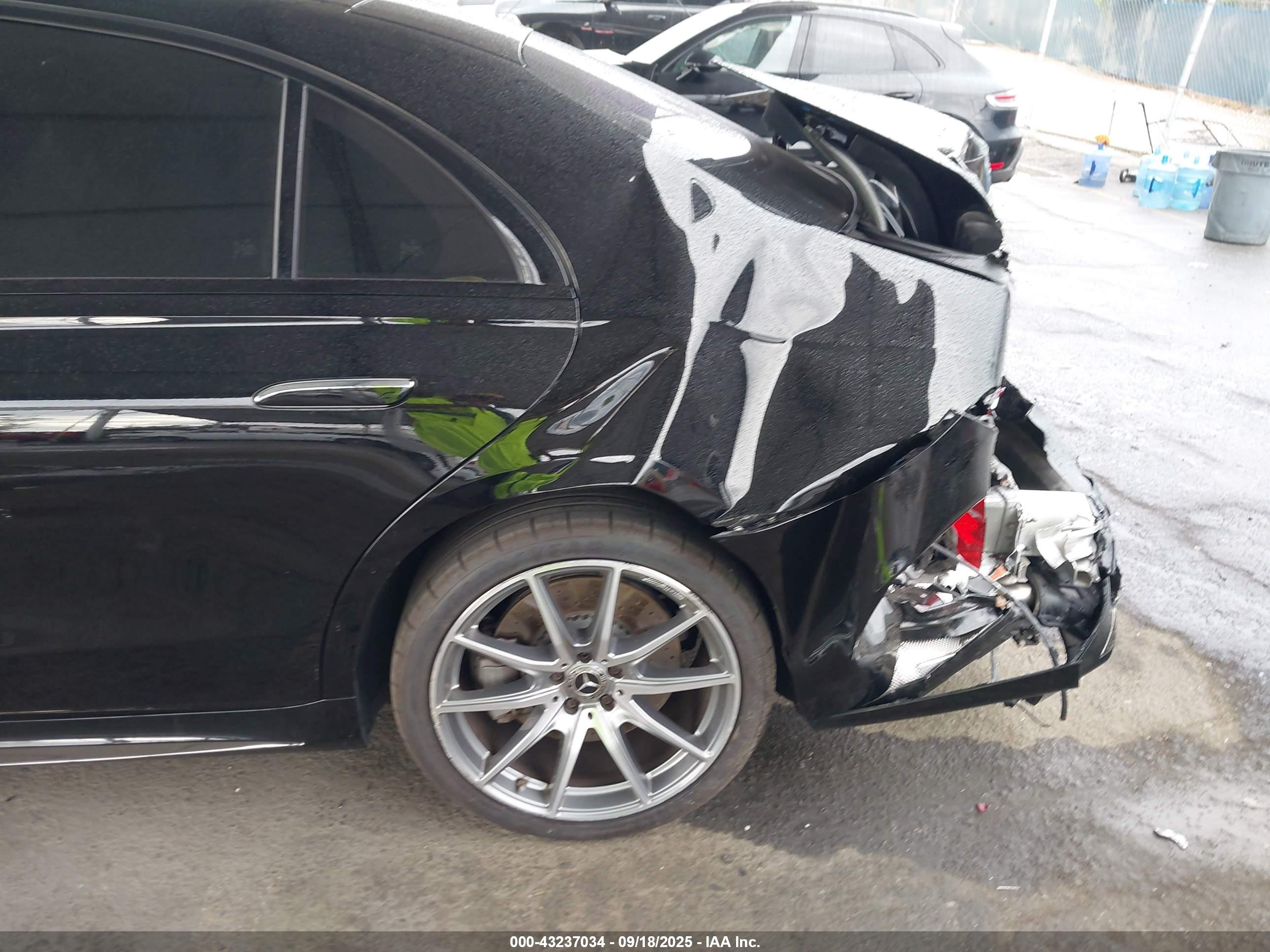 MERCEDES-BENZ S image 6