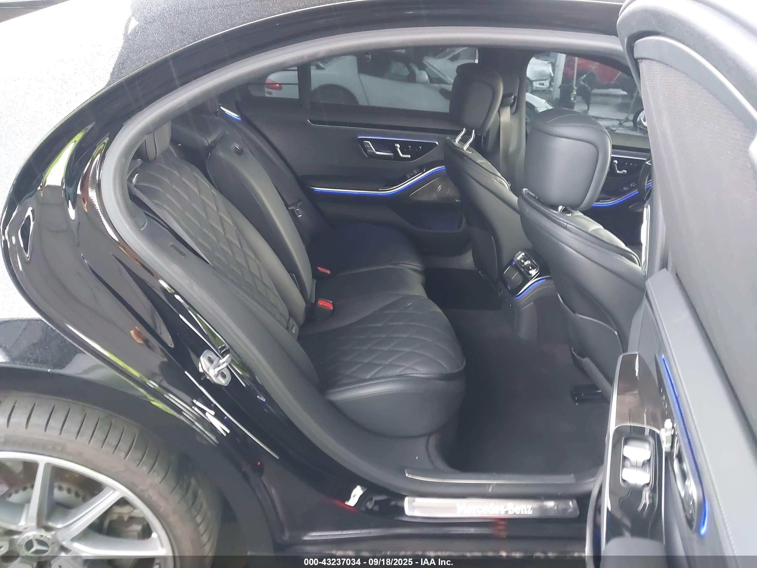 MERCEDES-BENZ S image 8
