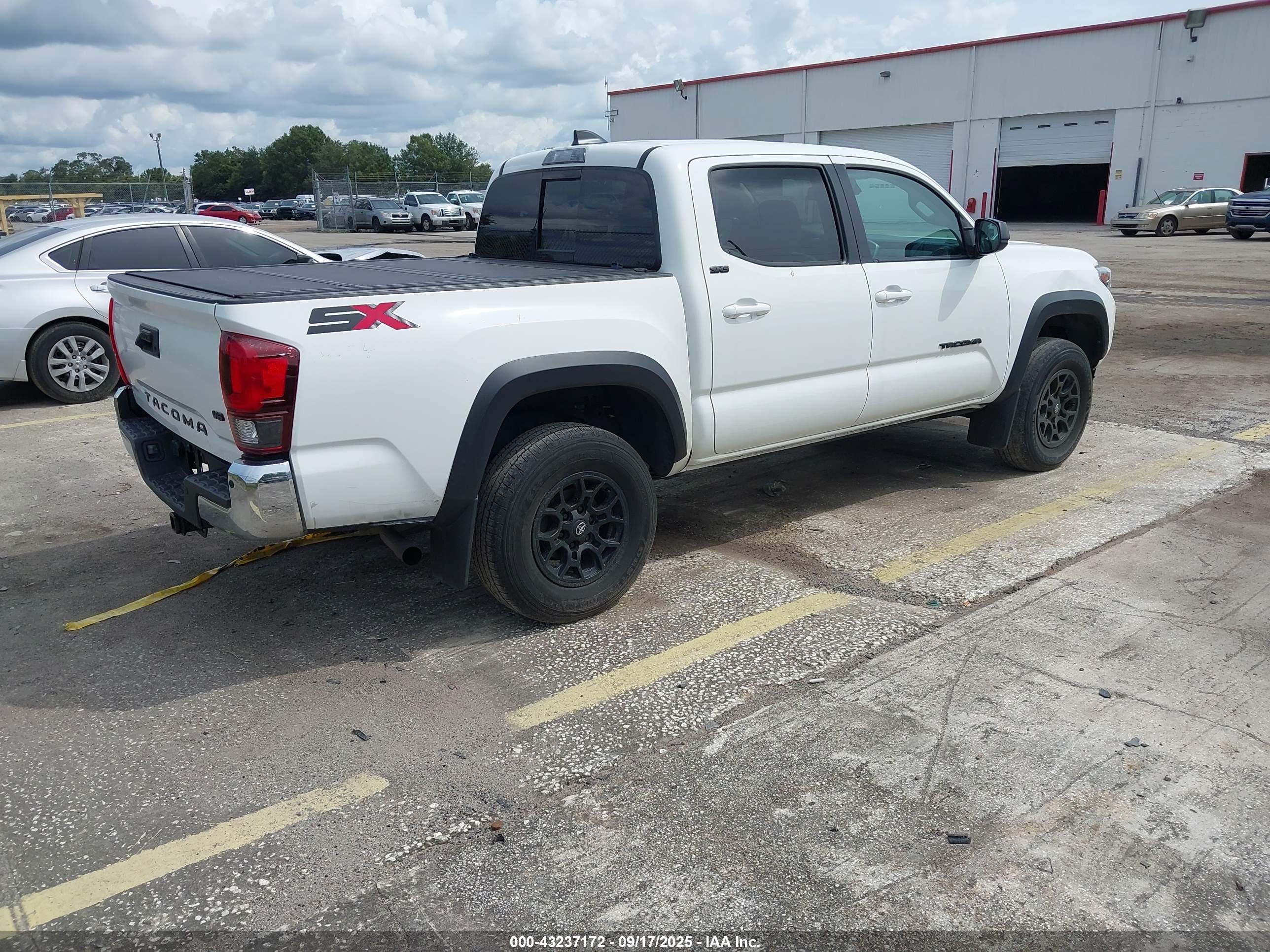 TOYOTA TACOMA image 4