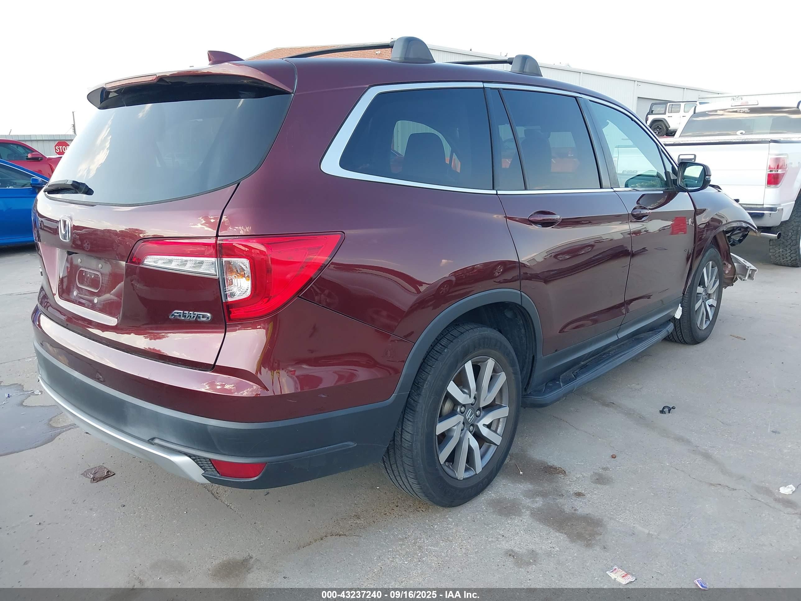 HONDA PILOT image 4